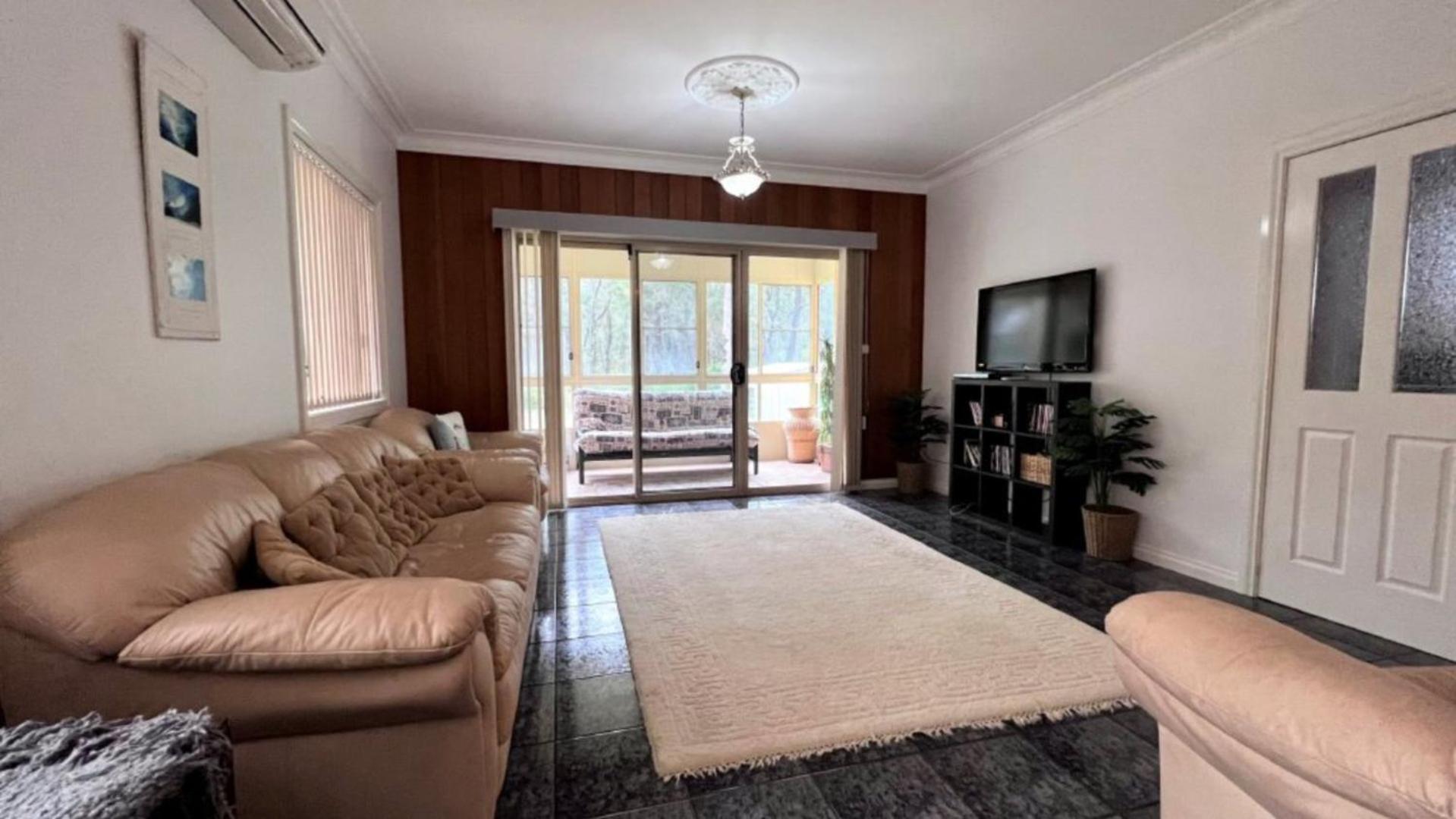 Three-Bedroom House photo 1