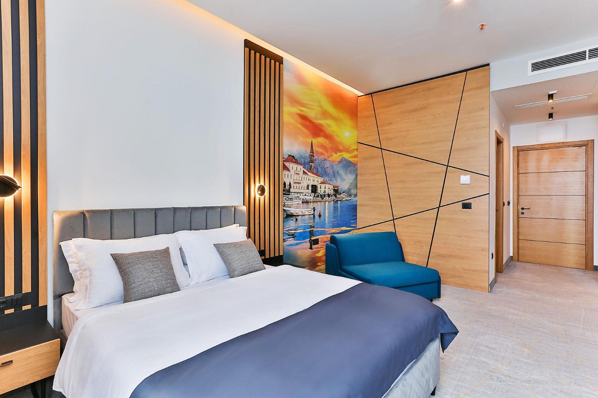 Deluxe Double Room with Extra Bed