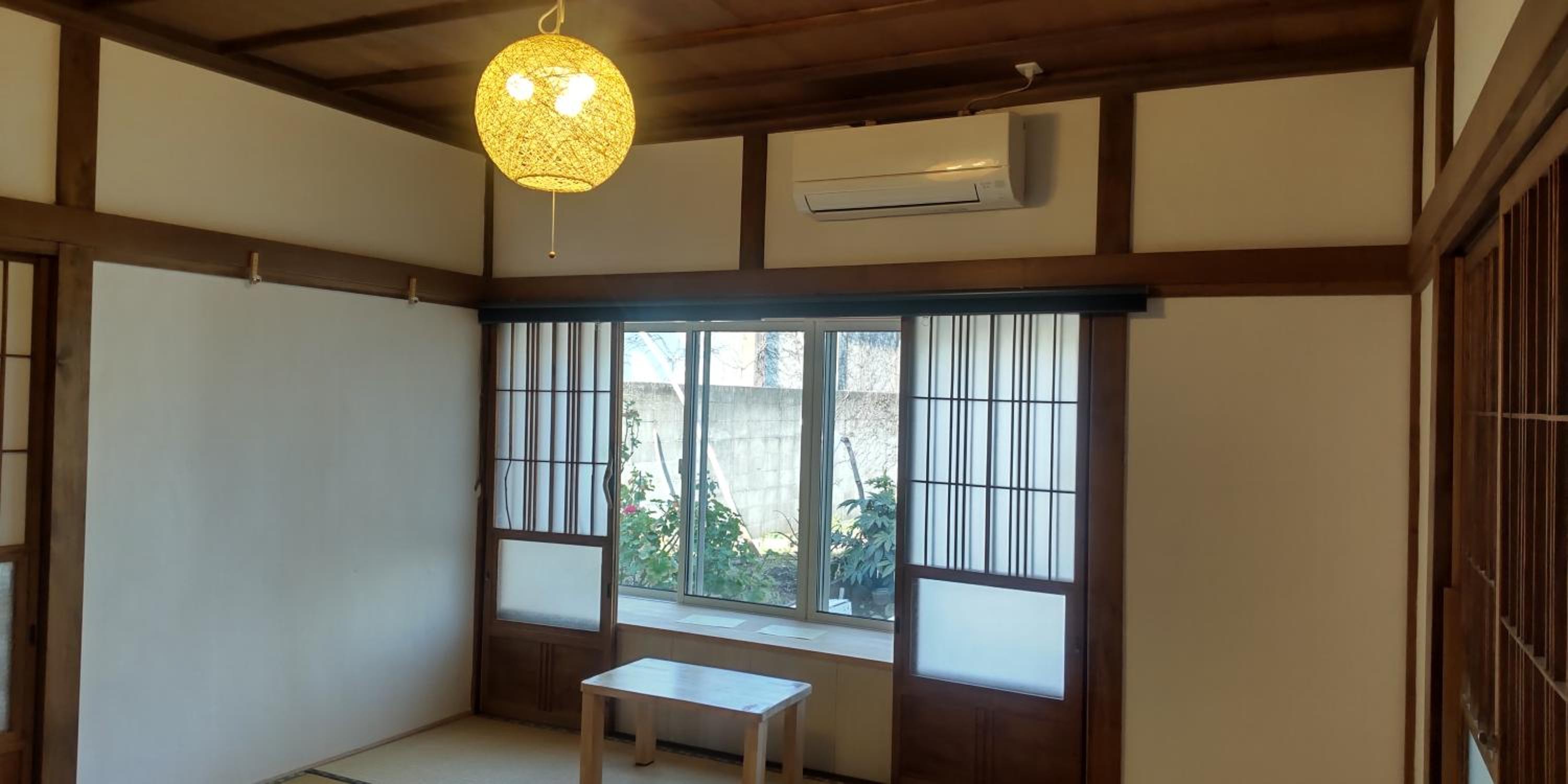 Economy Triple Room with Shared Bathroom photo 1