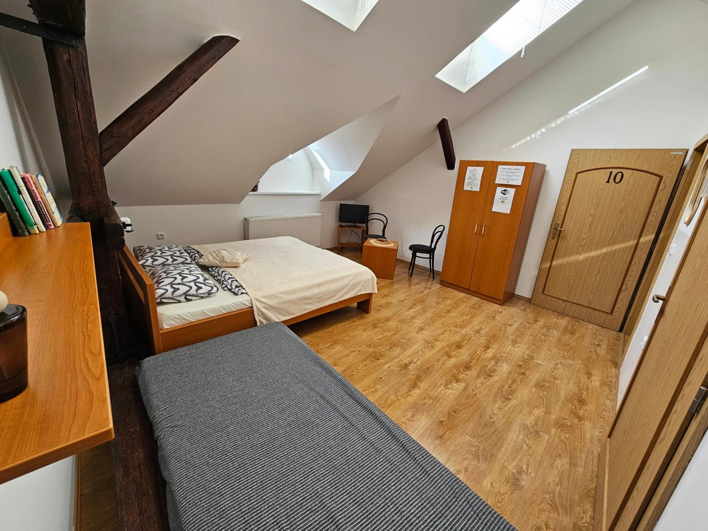 Triple Room with Private Bathroom photo 1