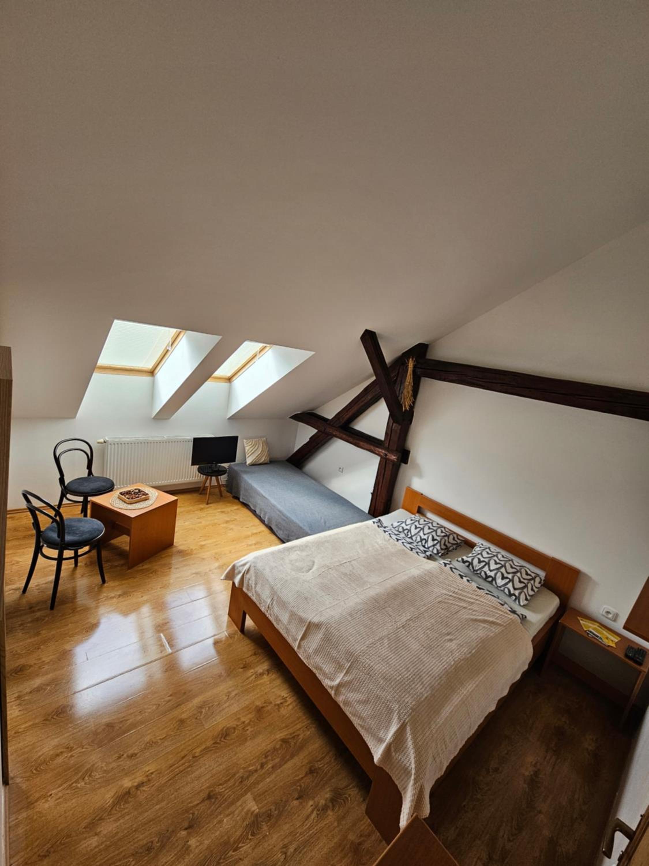 Triple Room with Private Bathroom photo 3