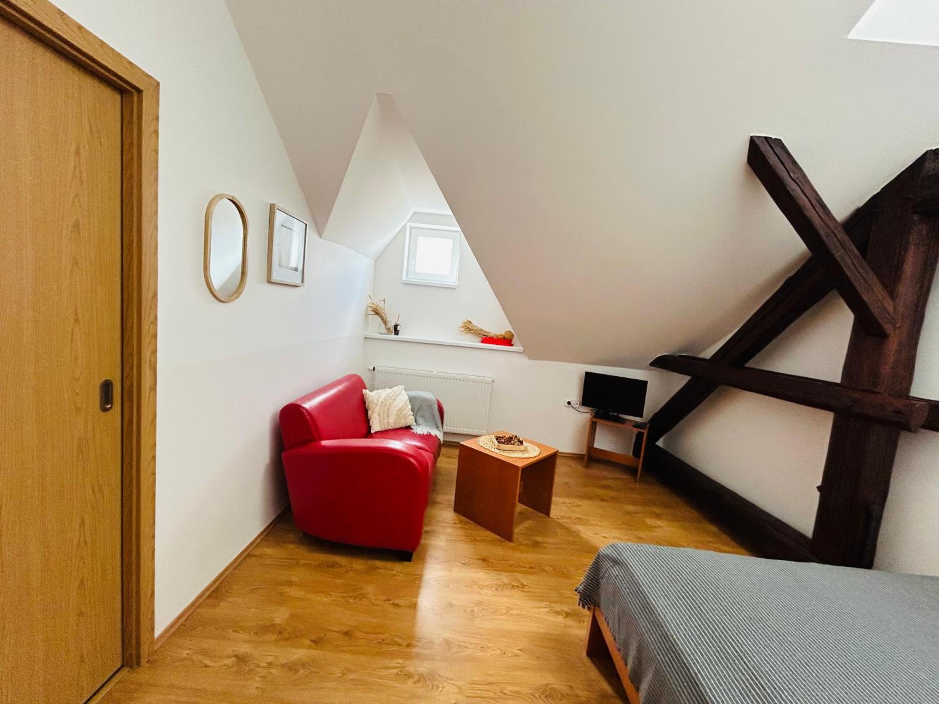 Triple Room with Private Bathroom photo 2