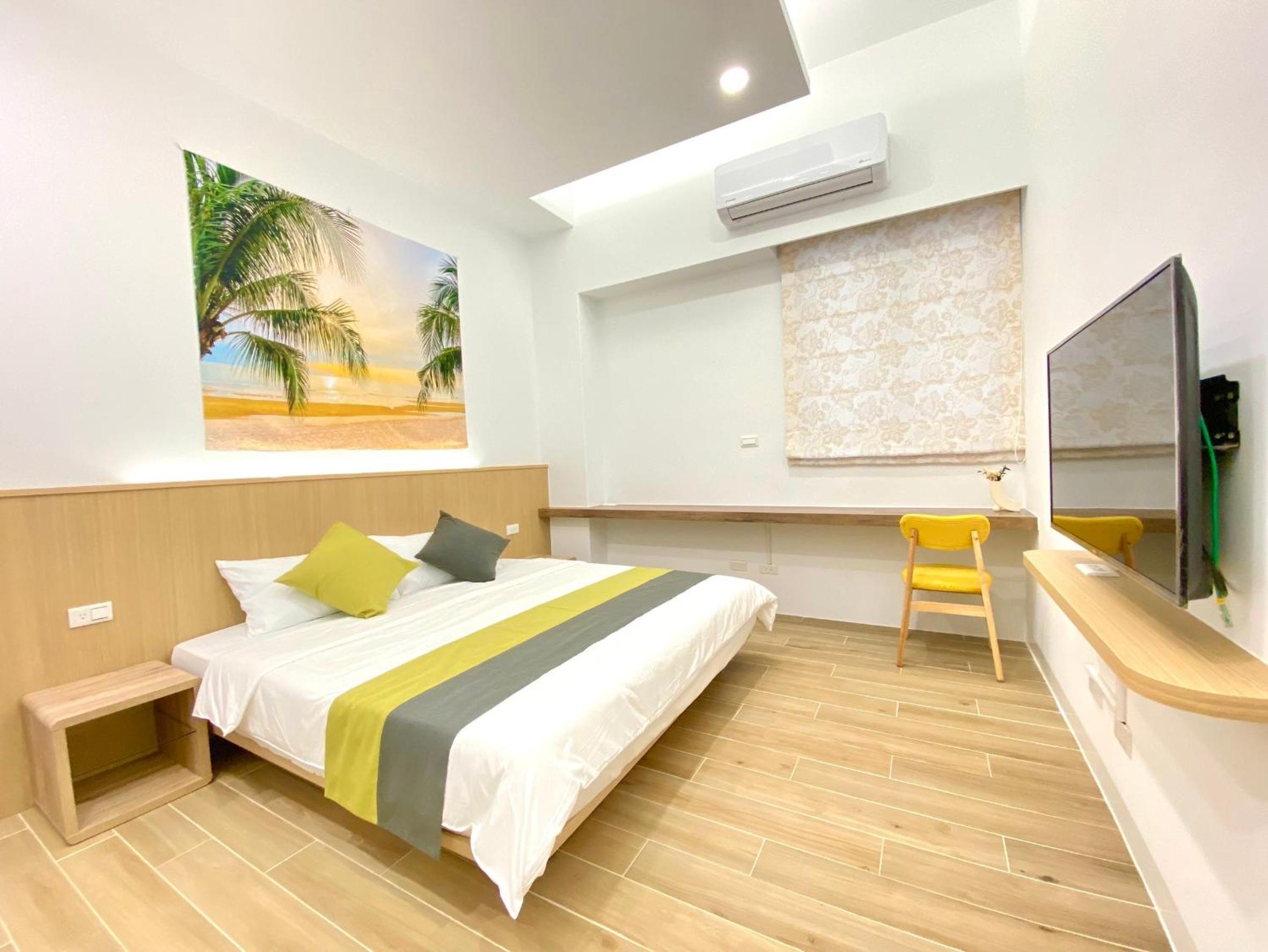 Double Room with Private External Bathroom photo 2