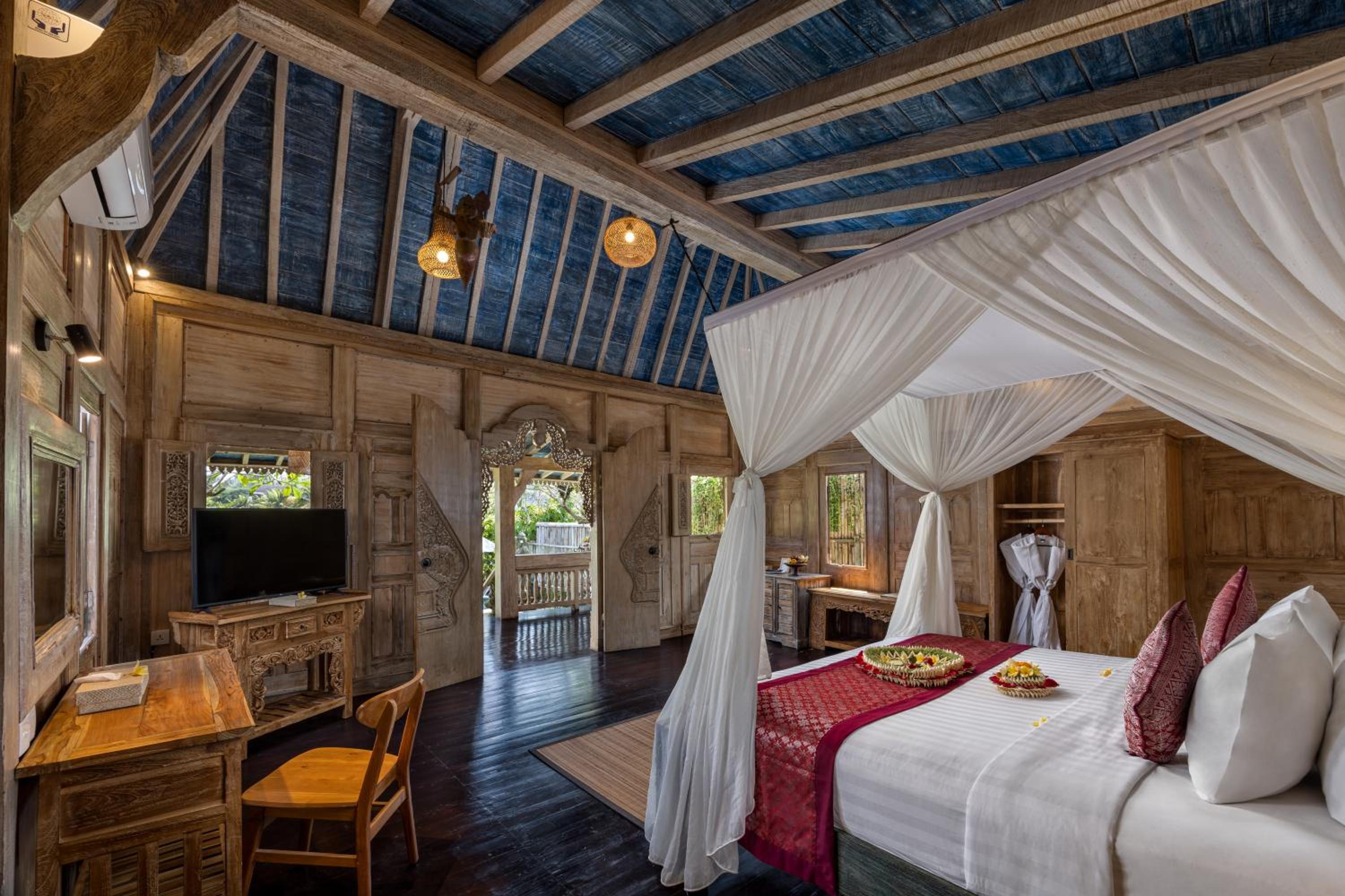 One-Bedroom Villa - Photo 9