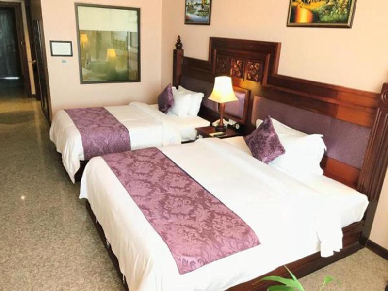 Deluxe Twin Room photo 3