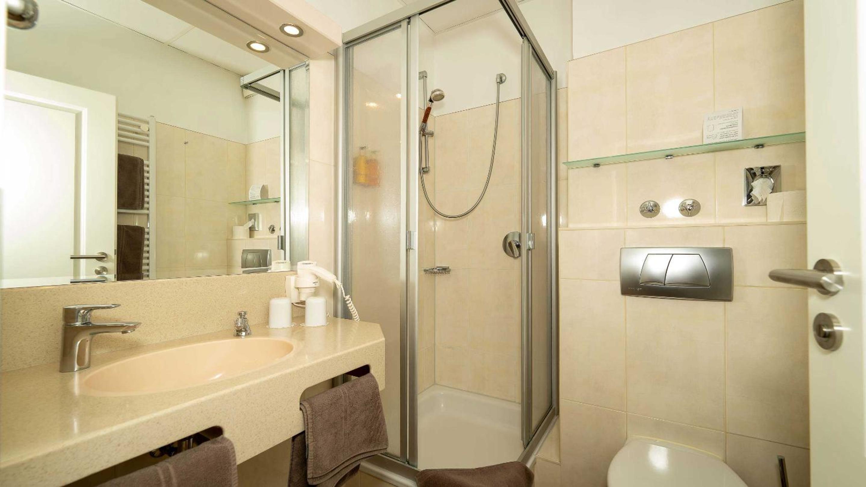 Double Room - Photo 2