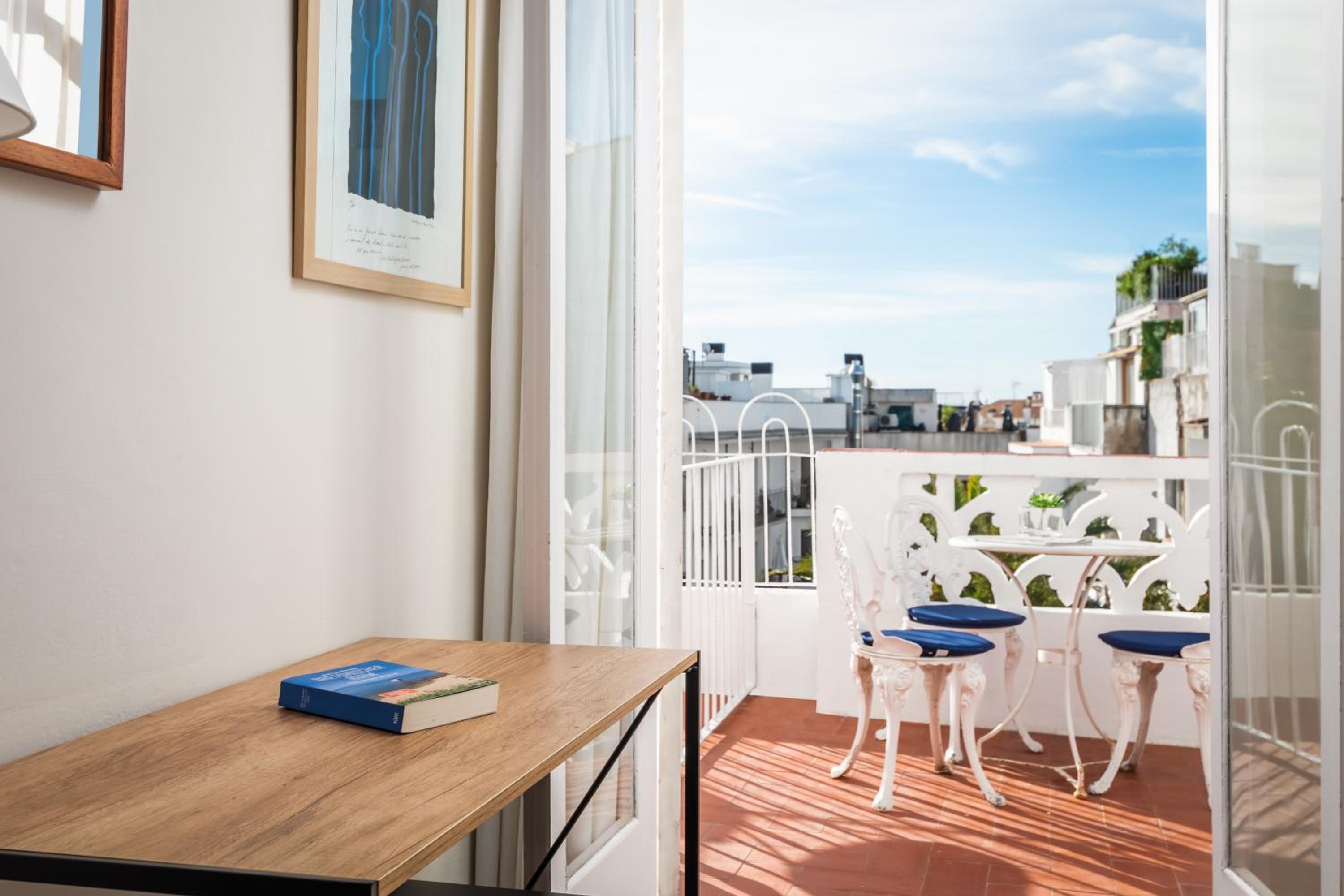 Triple Room with Terrace photo 2
