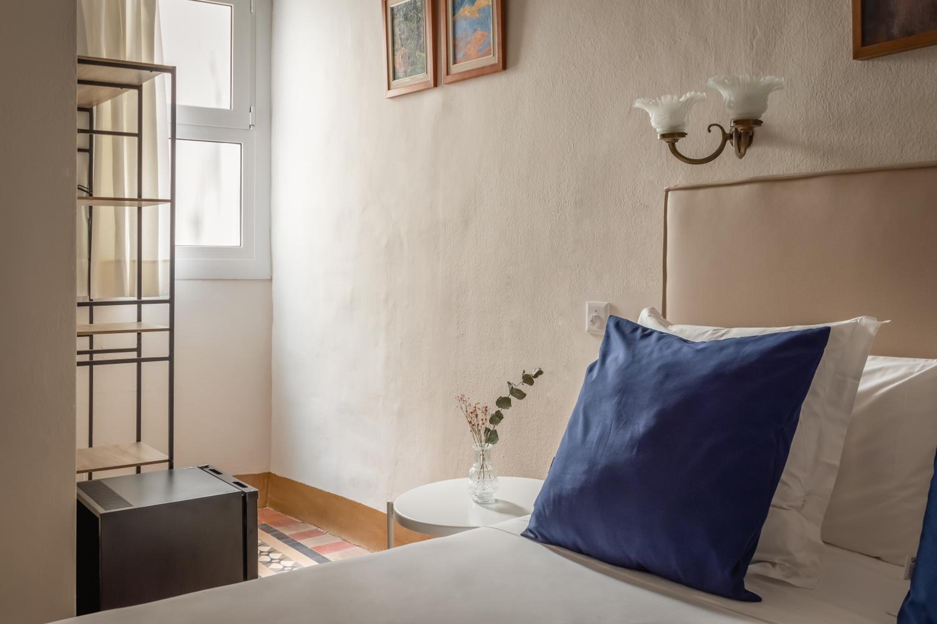 Budget Double Room Interior photo 2