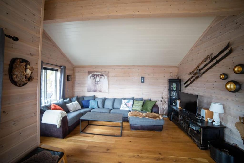 Four-Bedroom House photo 3