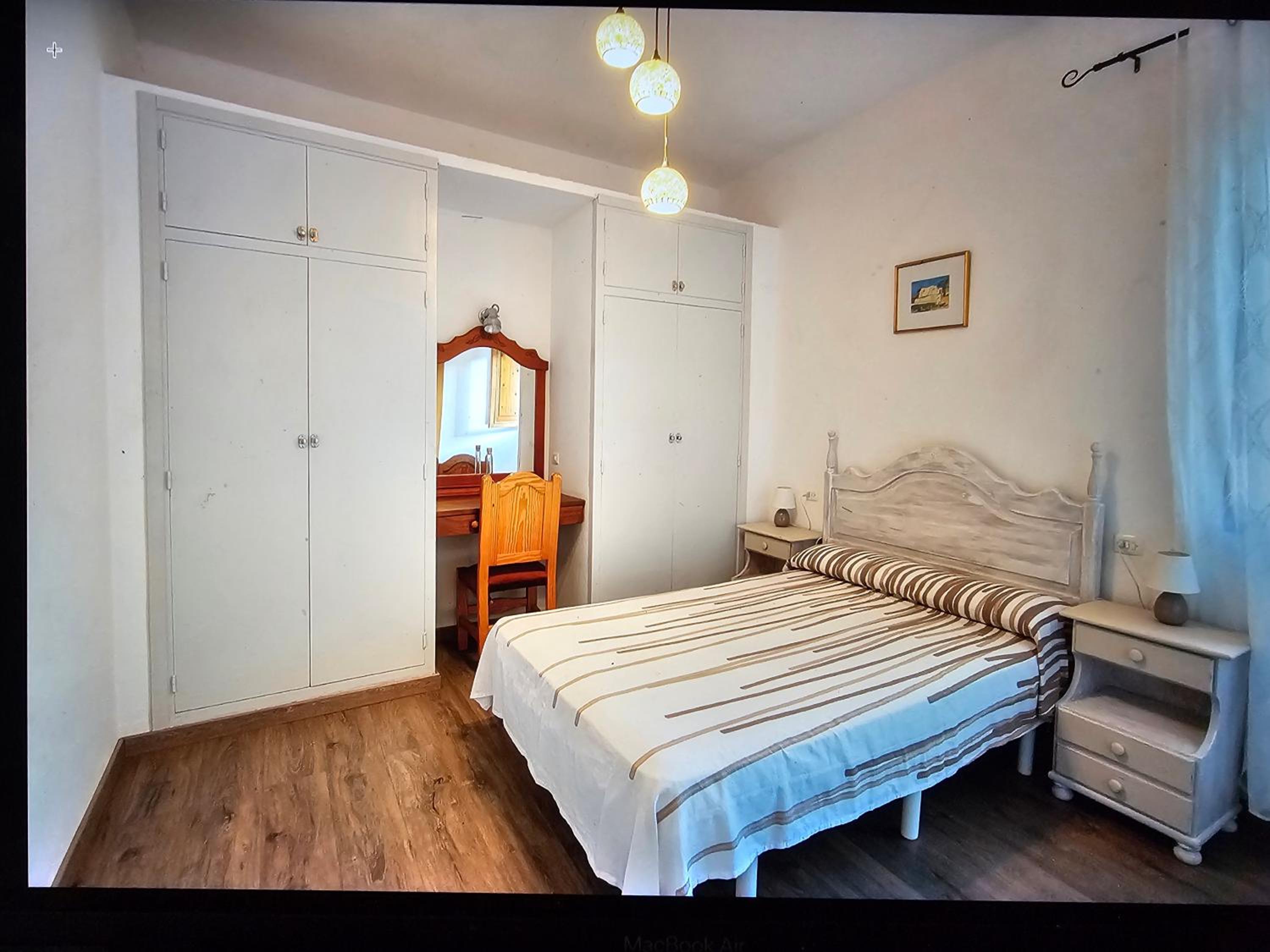Two-Bedroom Apartment with Pool View photo 3