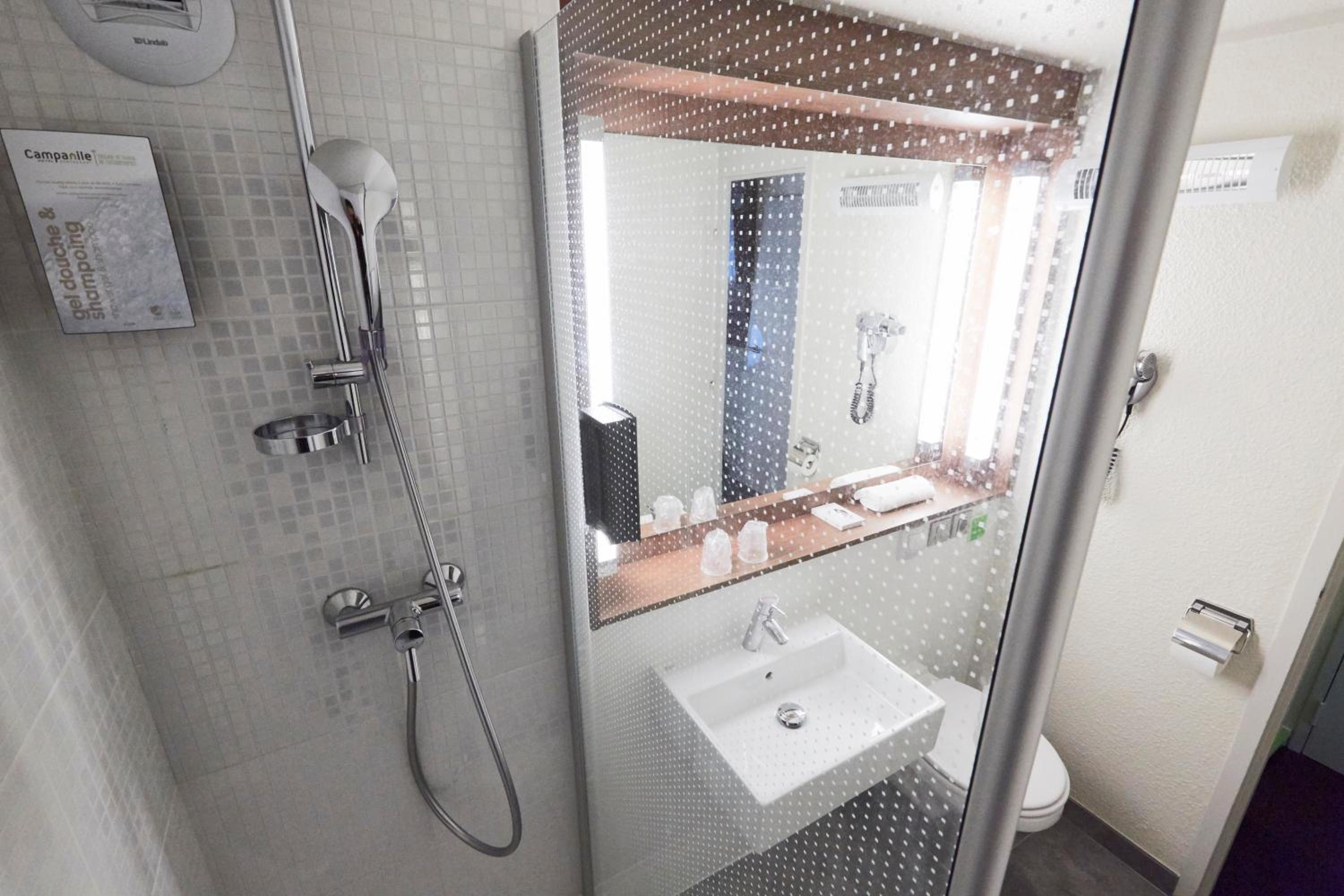 Standard Double Room - Photo 4