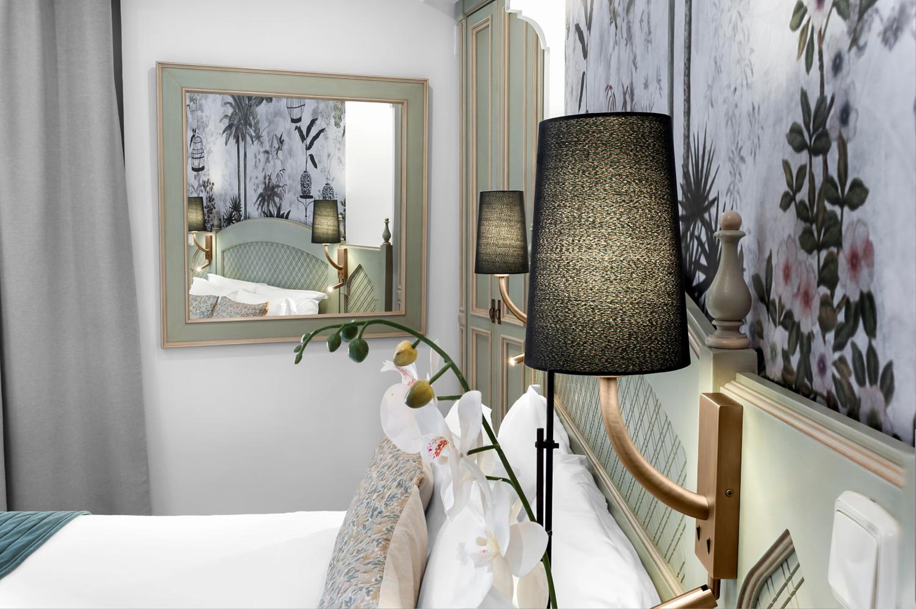 Standard Double Room - Photo 9