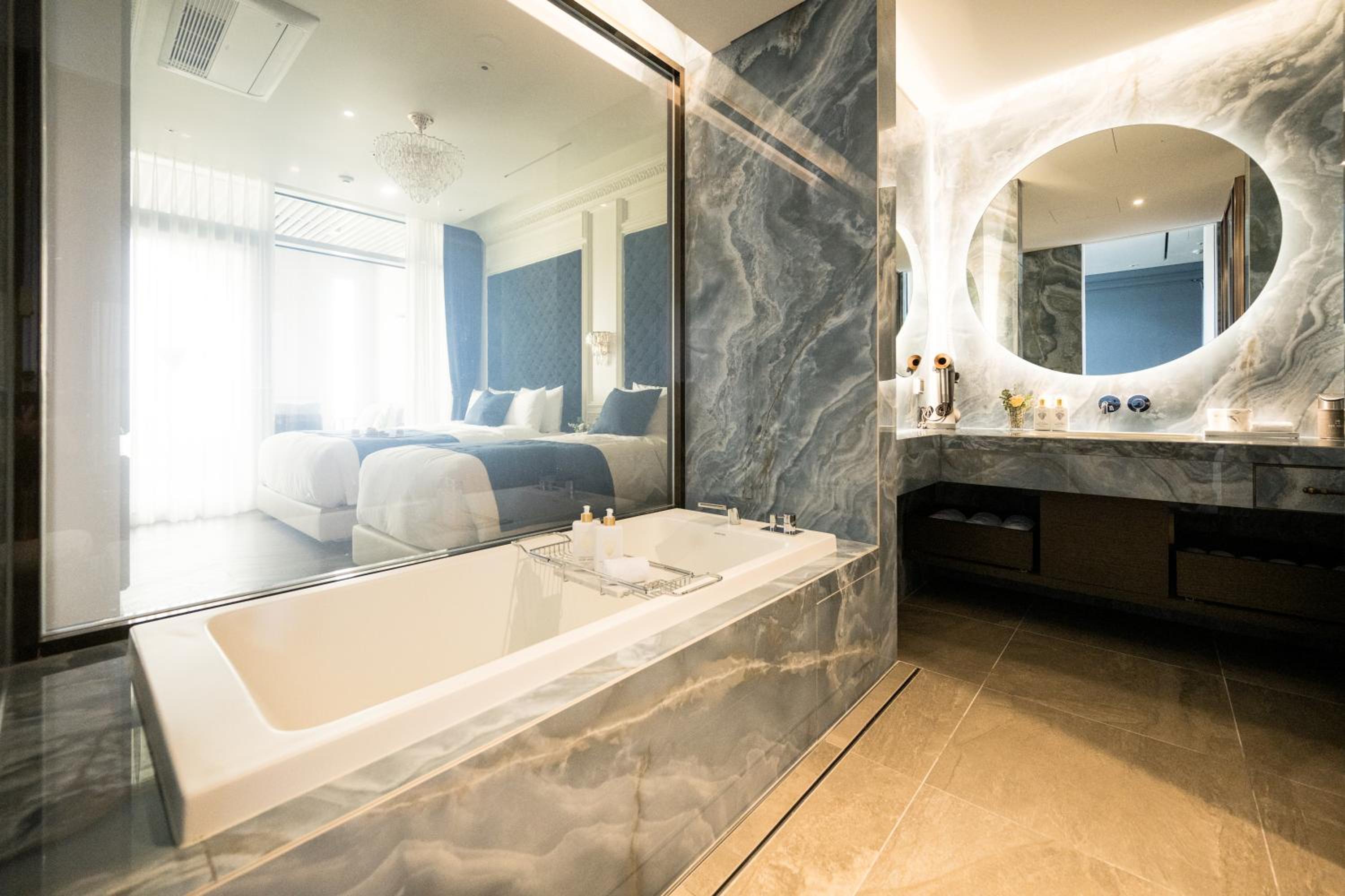 Prestige Suite - Photo 8
