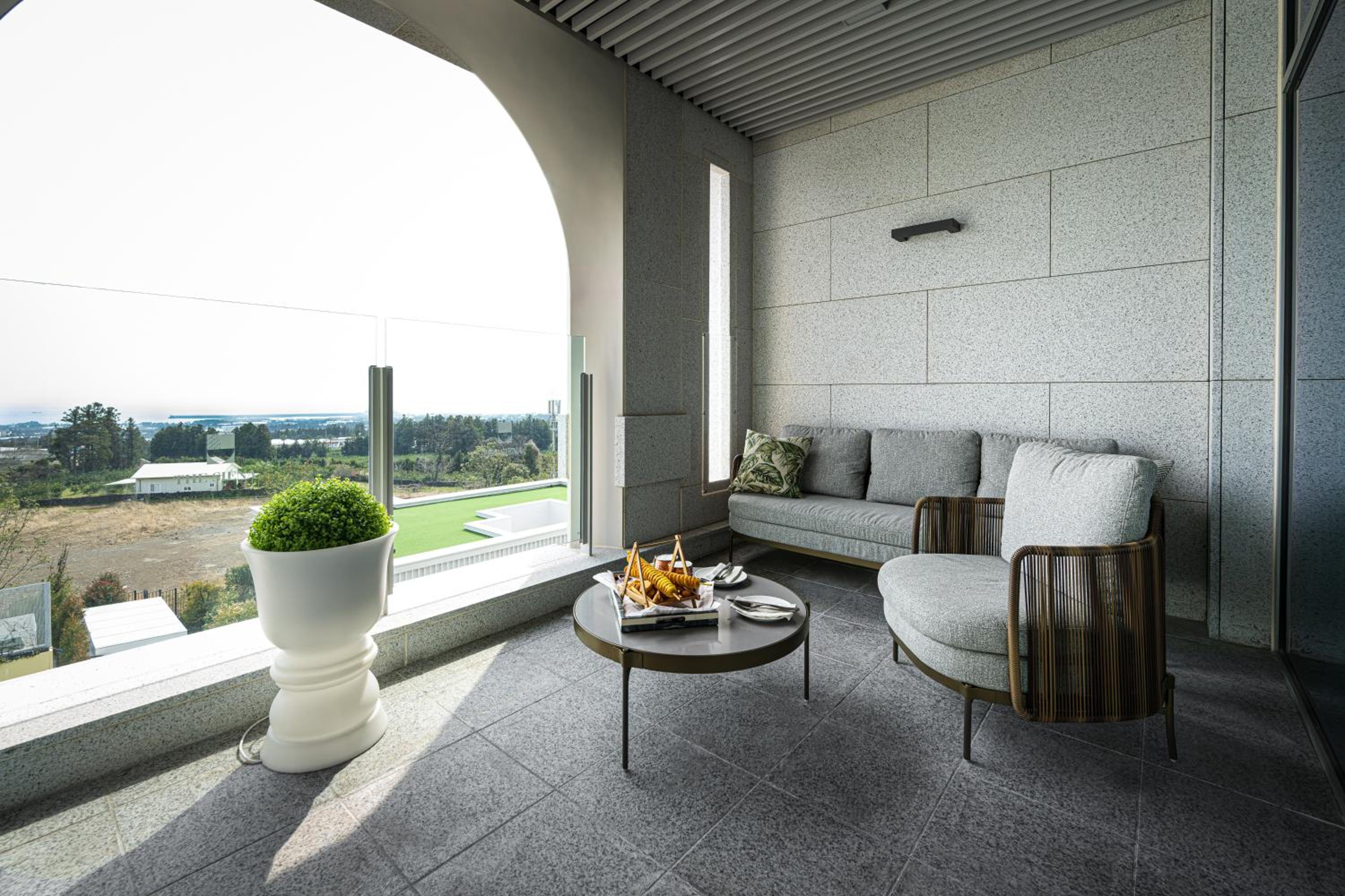 Prestige Suite - Photo 5