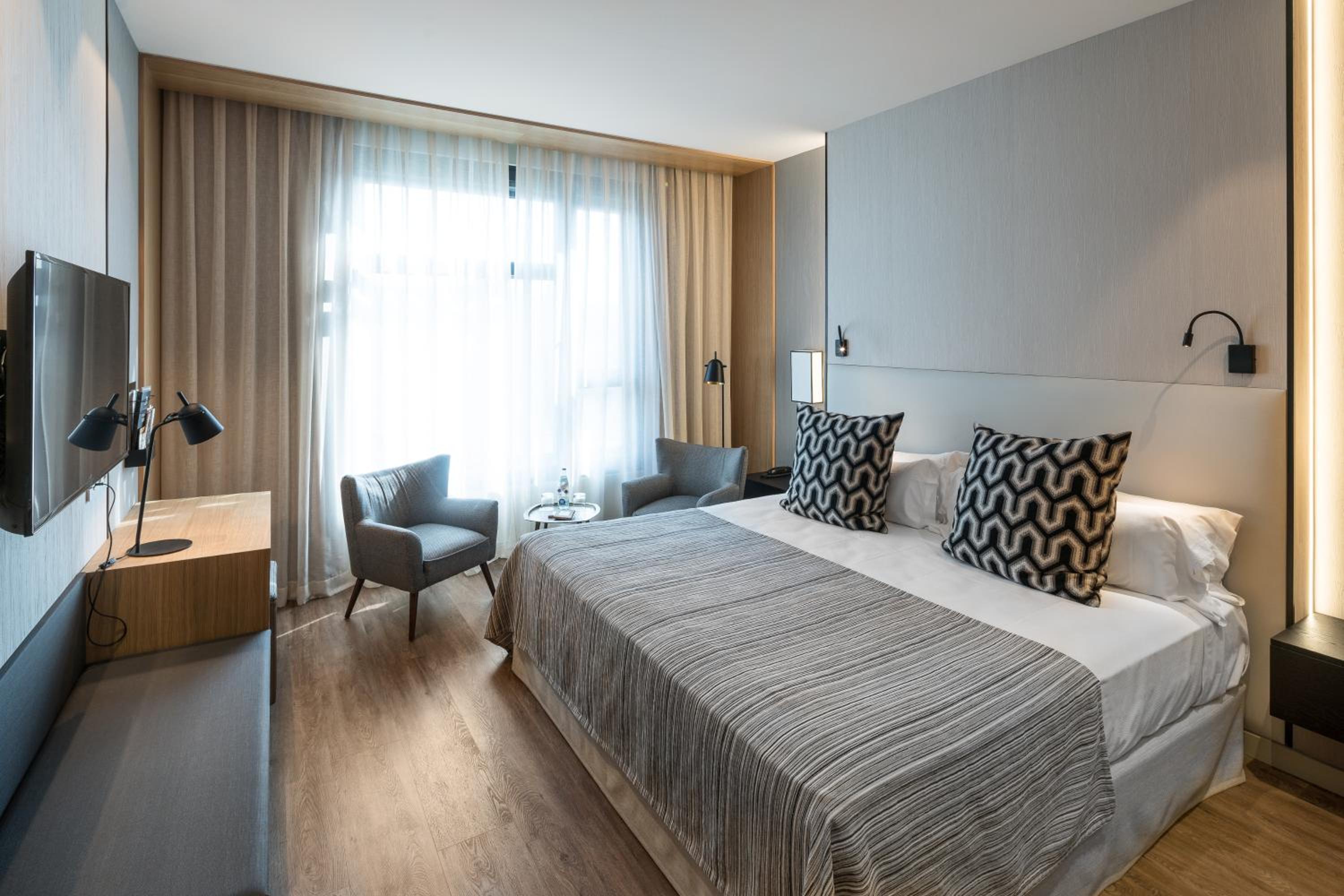 Premium Room with City View