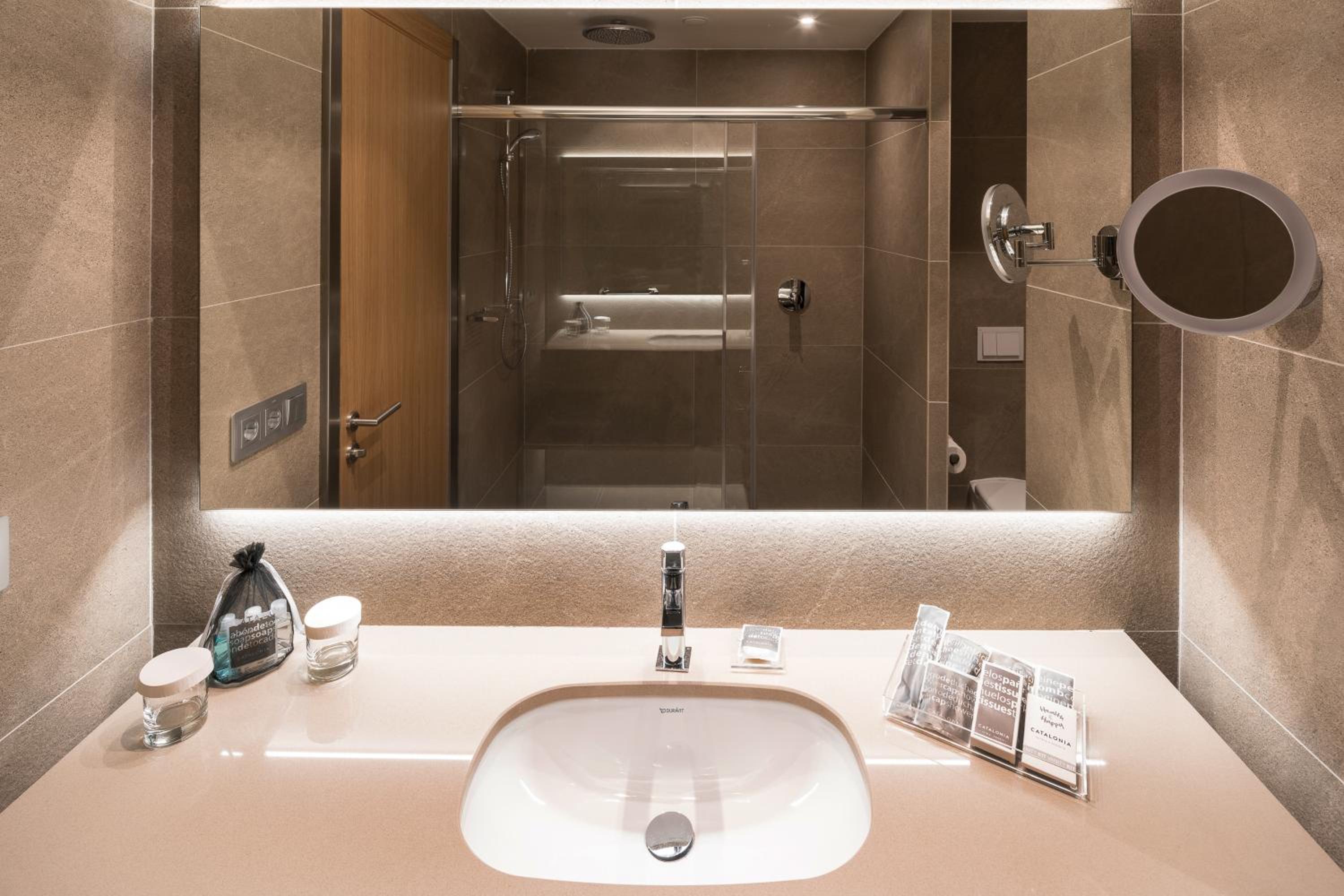 Premium Triple Room (3 Adults) photo 2