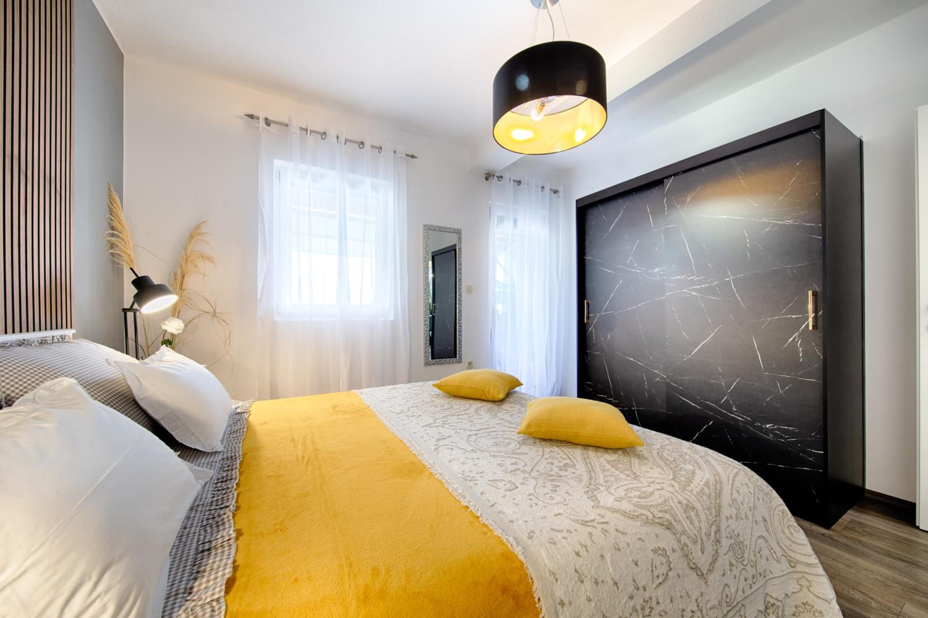 One-Bedroom Apartment with Balcony