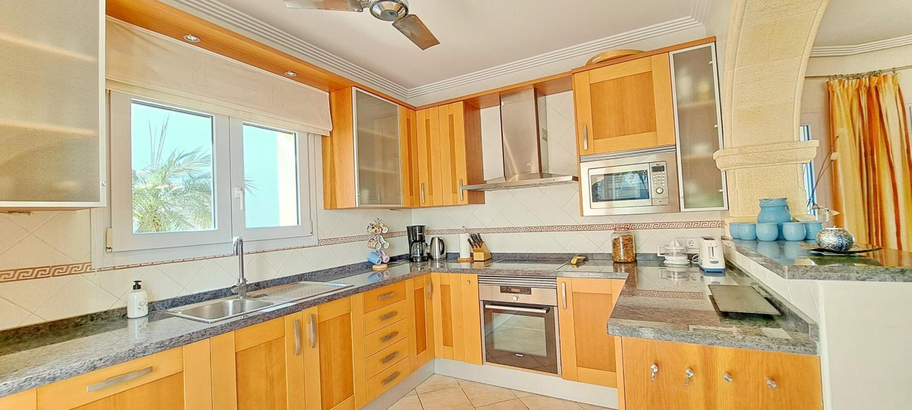 Villa photo 2