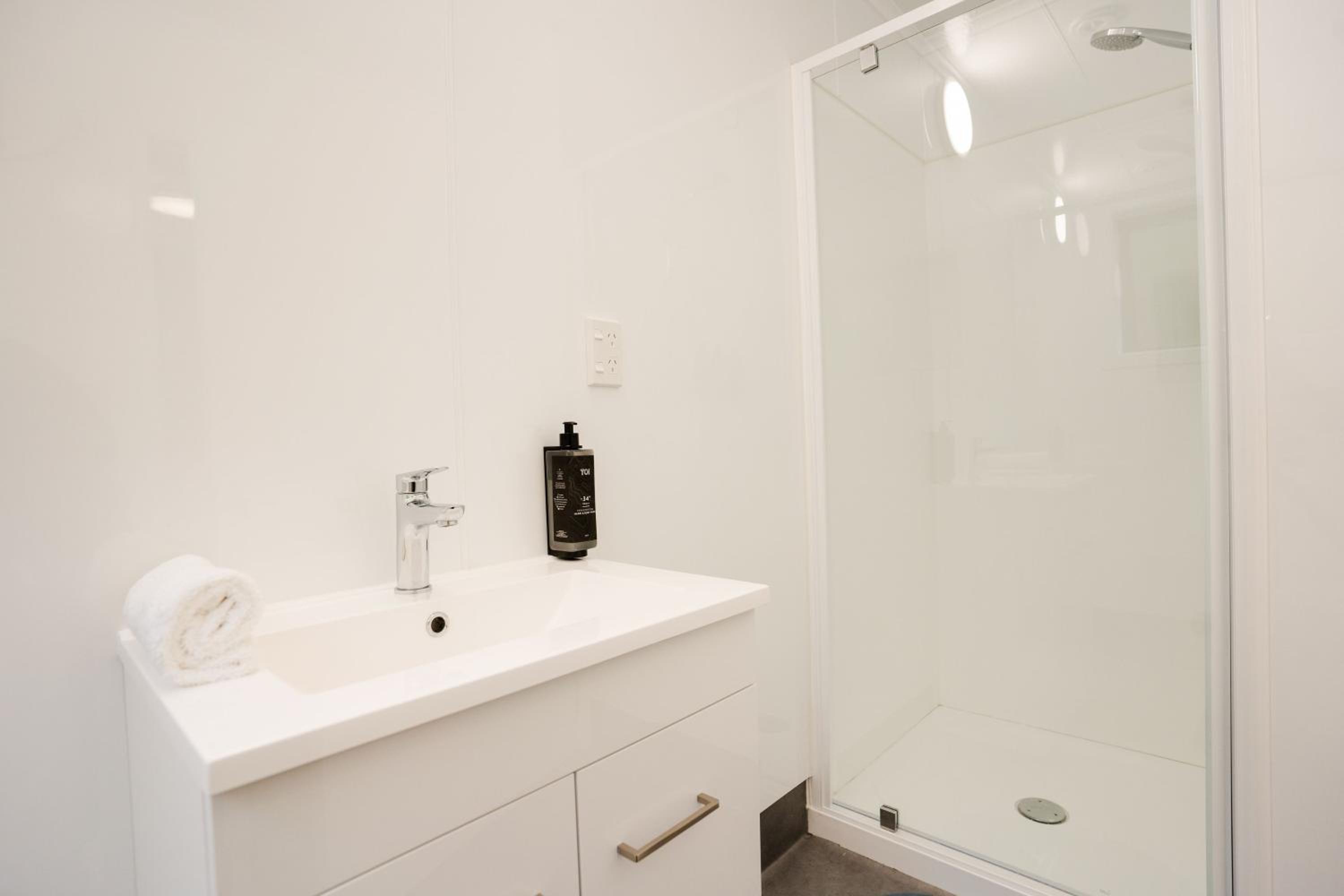 Twin Room Ensuite - Photo 4