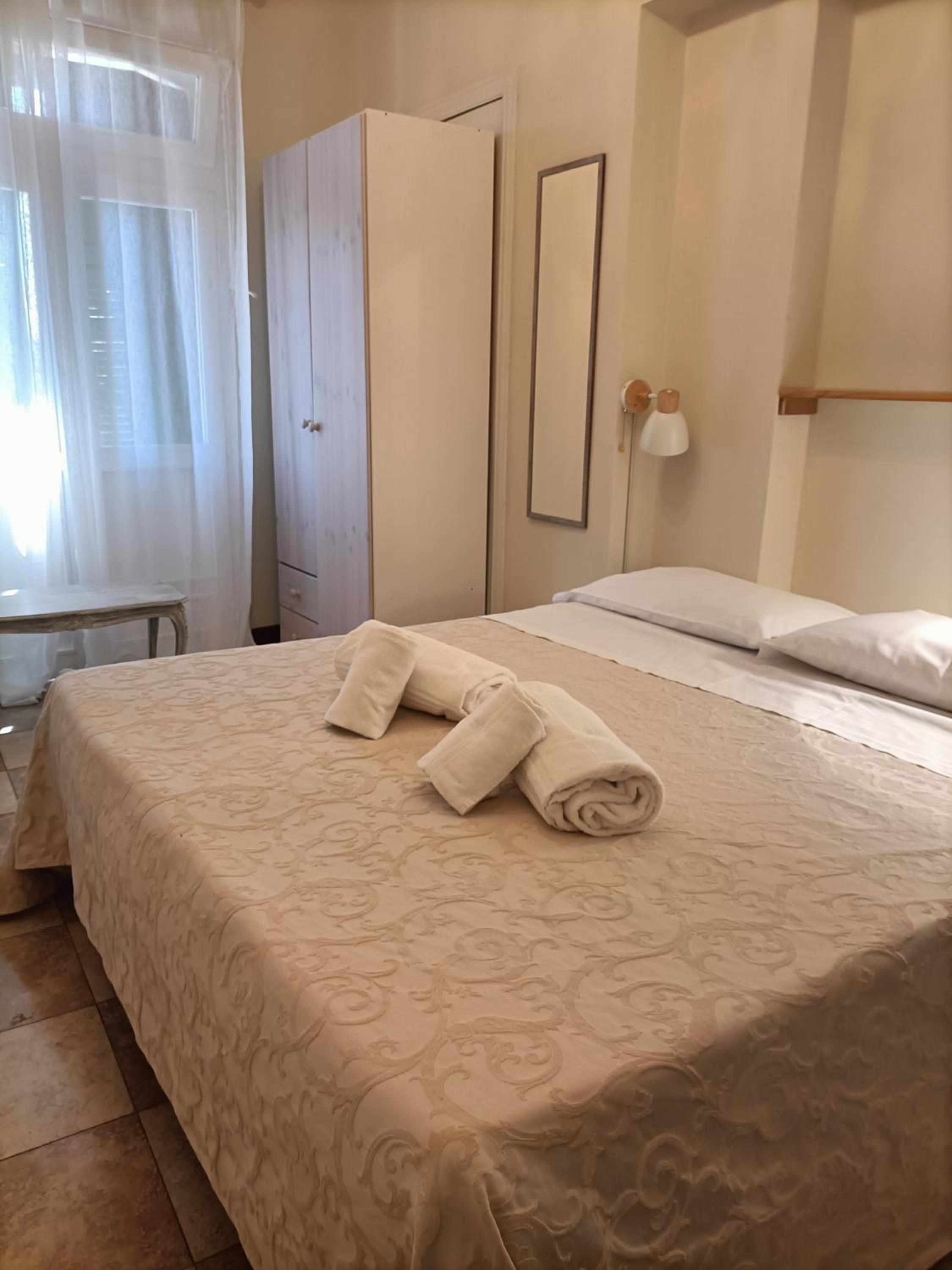  Double Room (Single Use) - Photo 4