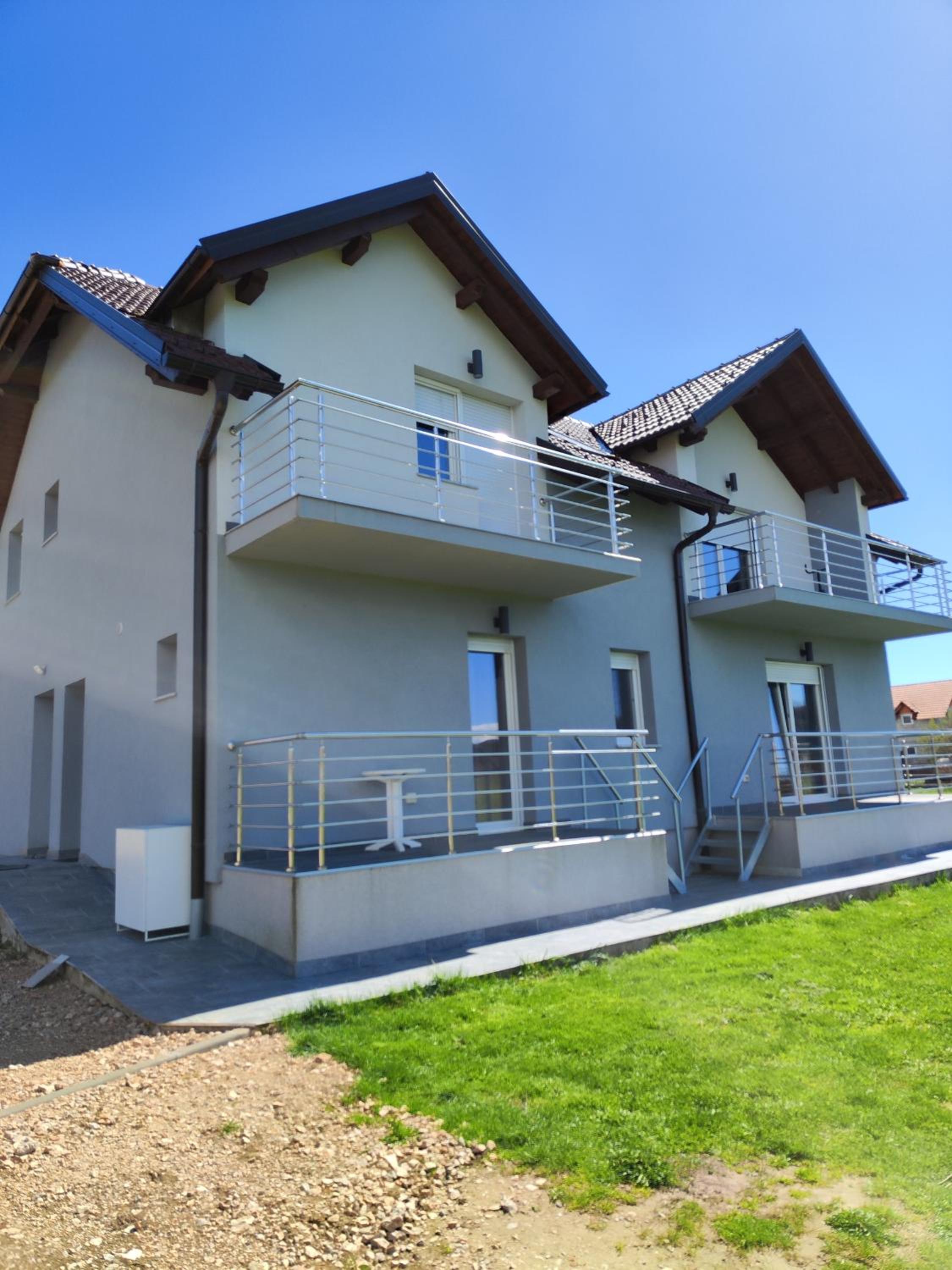 Three-Bedroom Apartment - Photo 19