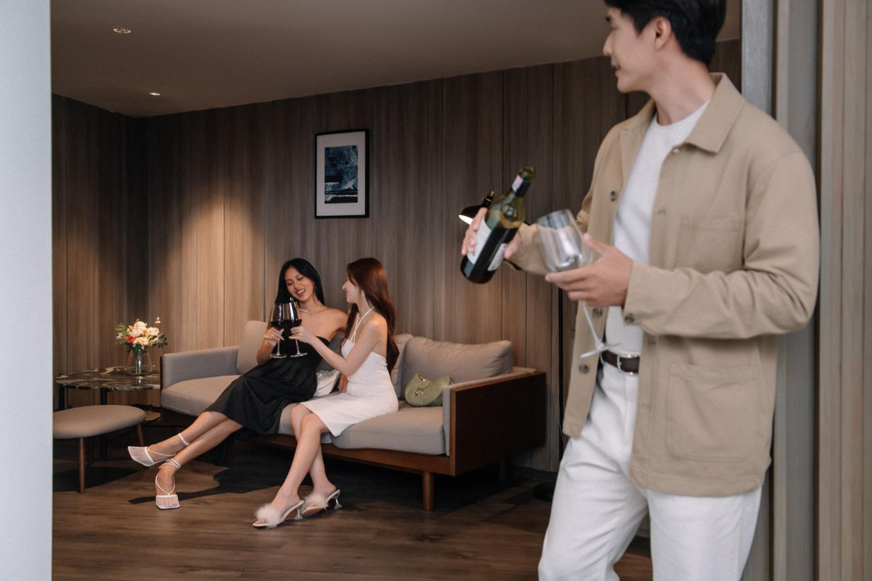 Double Suite with City View - Non-Smoking - Photo 8