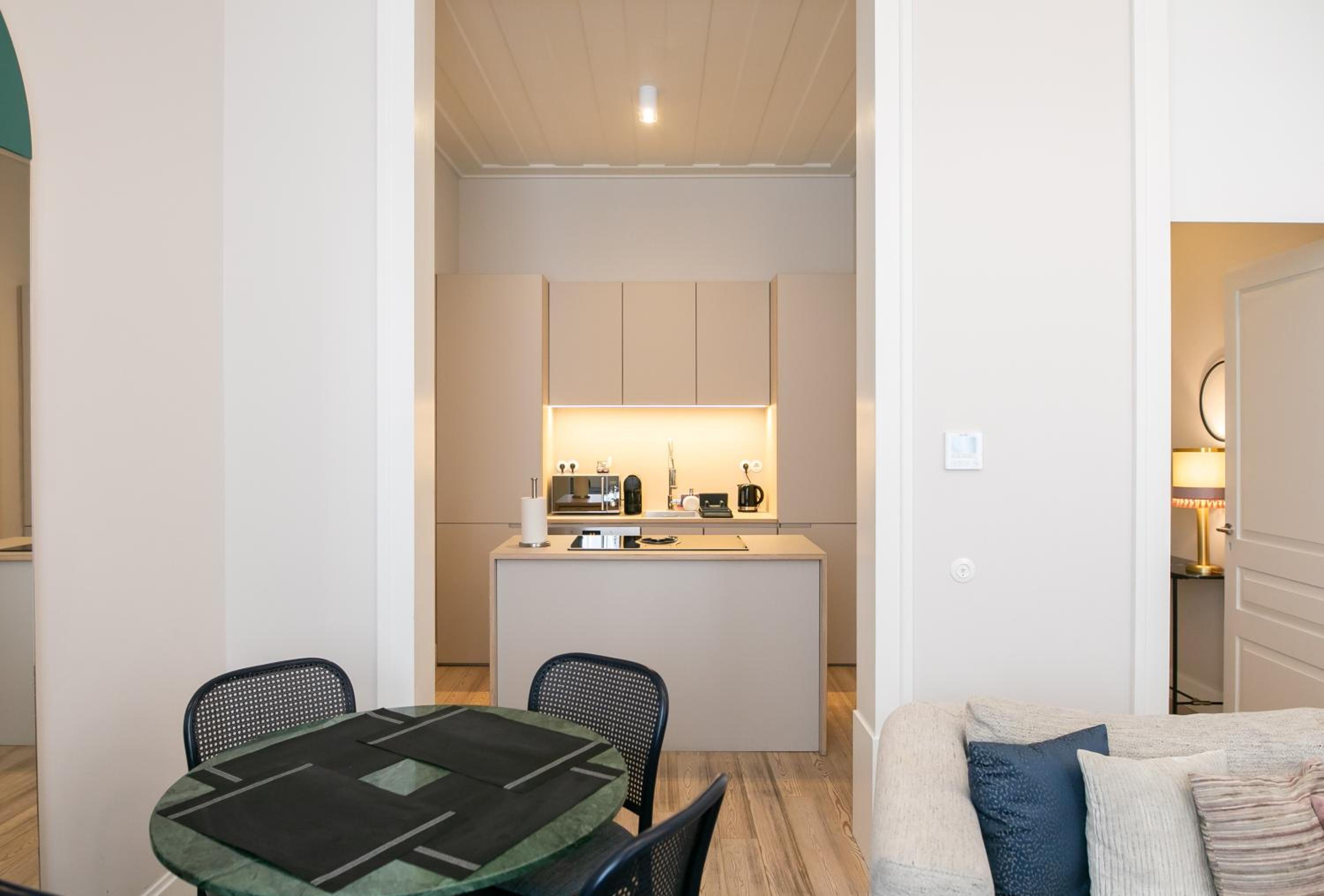 One-Bedroom Apartment - Photo 10
