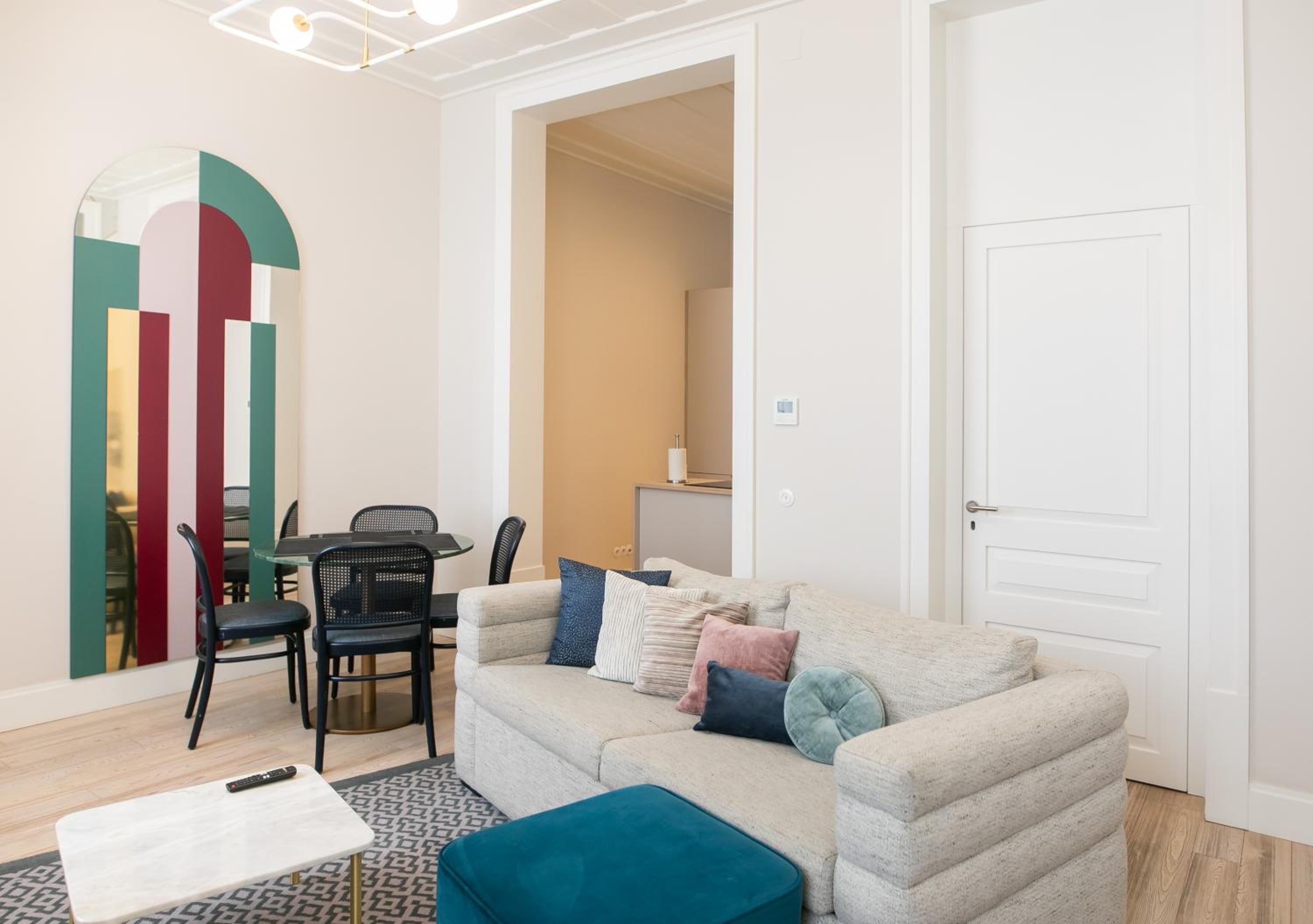 One-Bedroom Apartment - Photo 11