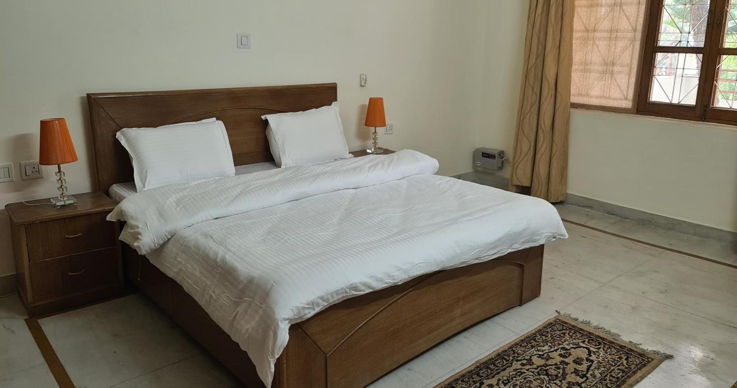 Standard King Room photo 3
