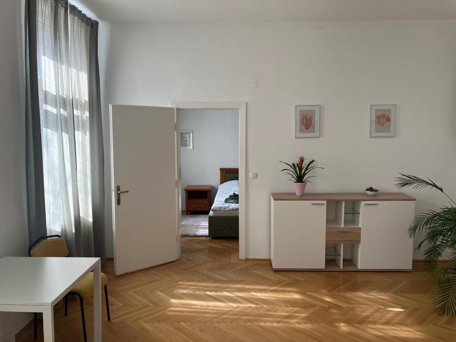 Apartment with Terrace photo 3
