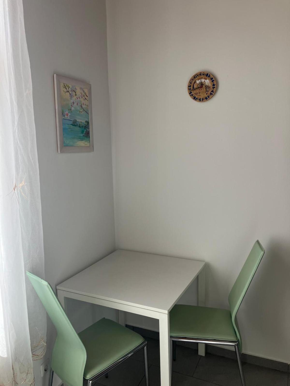 Apartment with Terrace photo 2