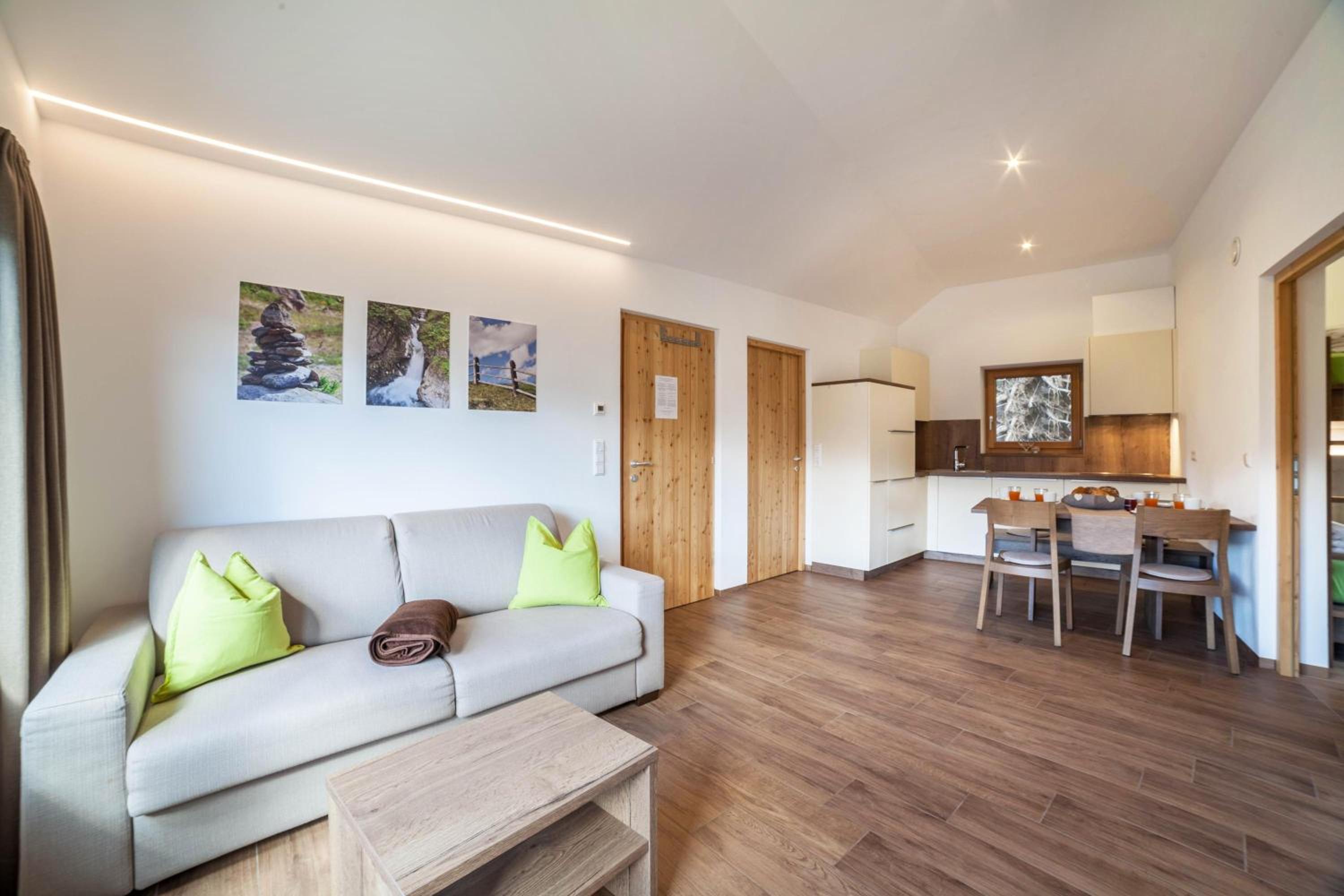 Two-Bedroom Apartment with Mountain View photo 1
