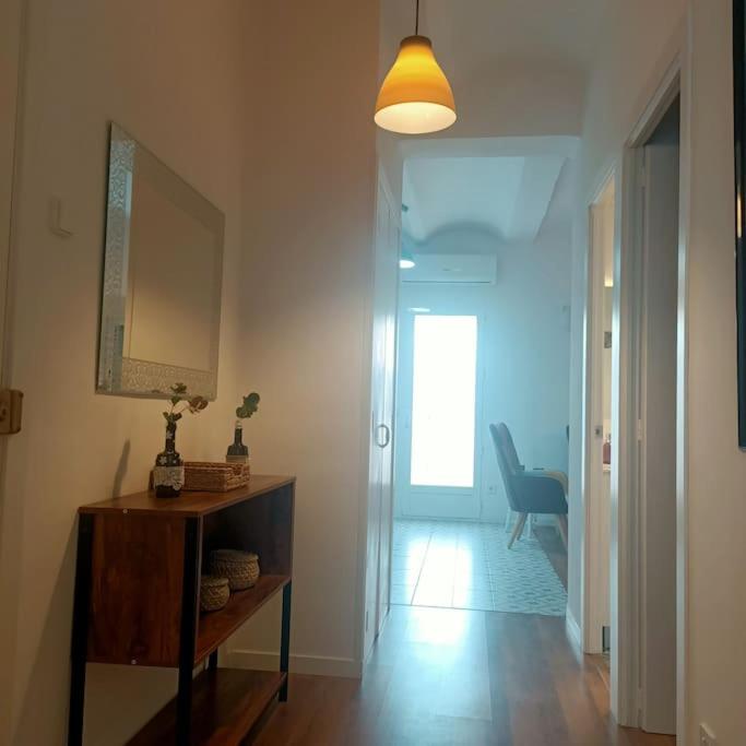 One-Bedroom Apartment photo 3