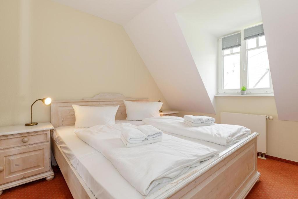 Four-Bedroom House photo 3