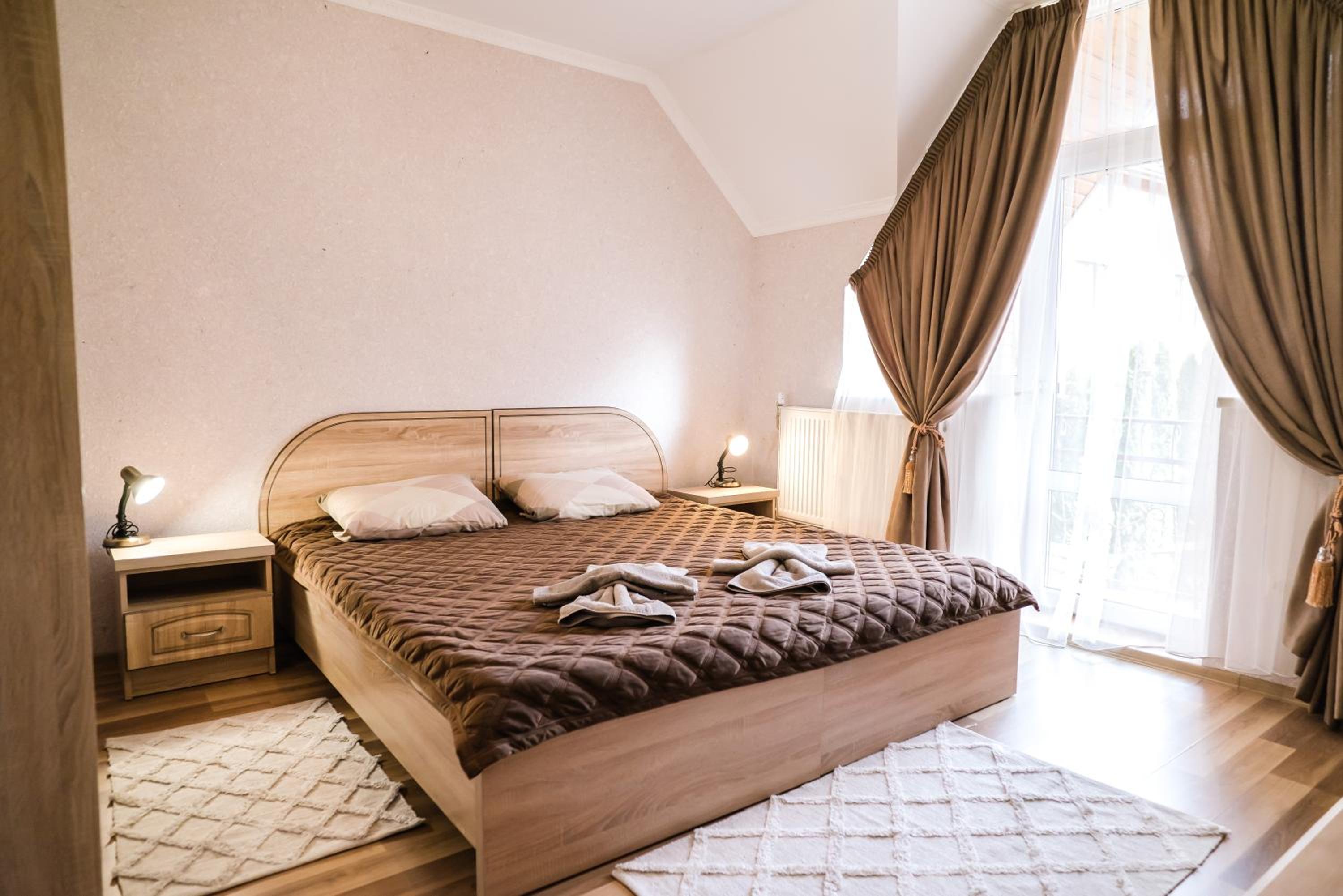 Double Room with Extra Bed photo 2