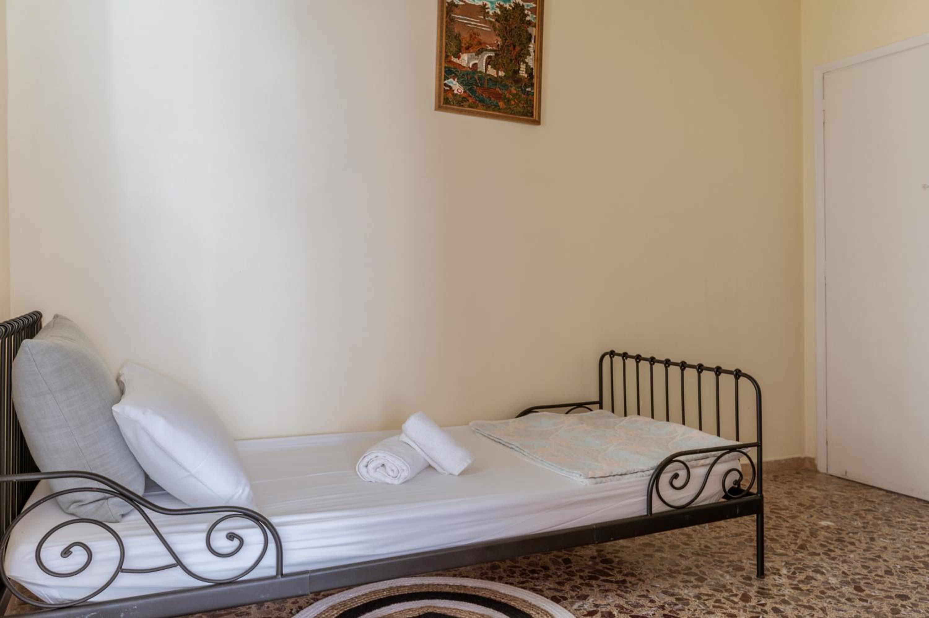 Superior One-Bedroom Apartment With Balcony