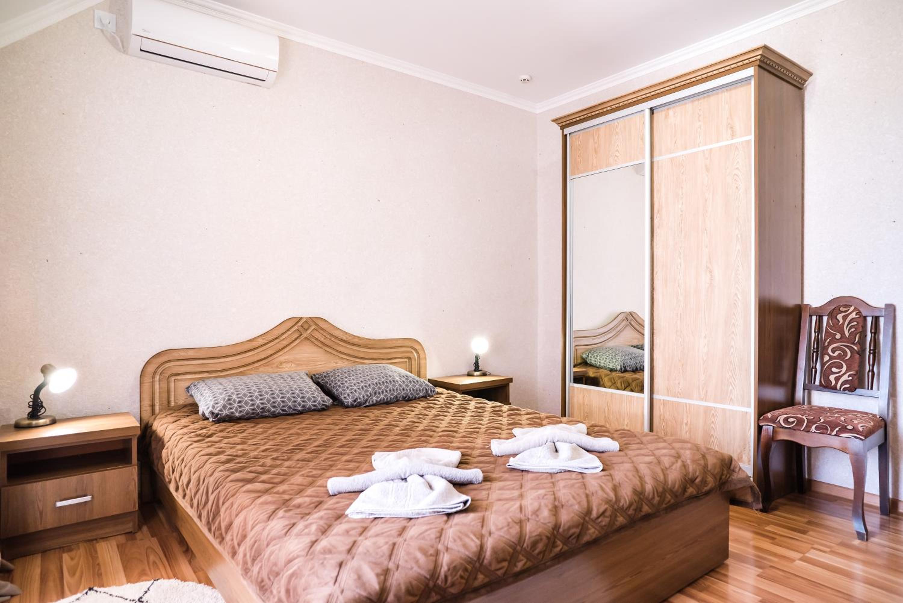 One-Bedroom Apartment photo 2