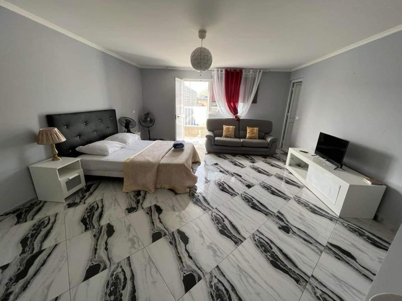 King Studio with Sofa Bed photo 1