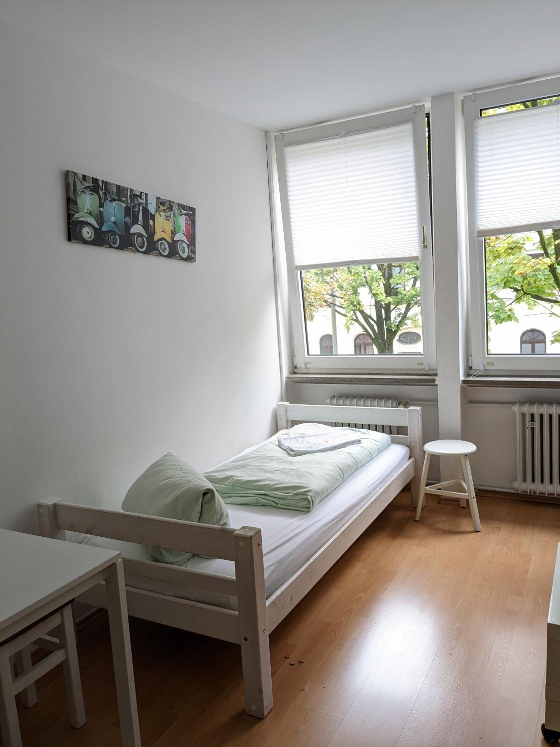 Single Room with Shared Bathroom