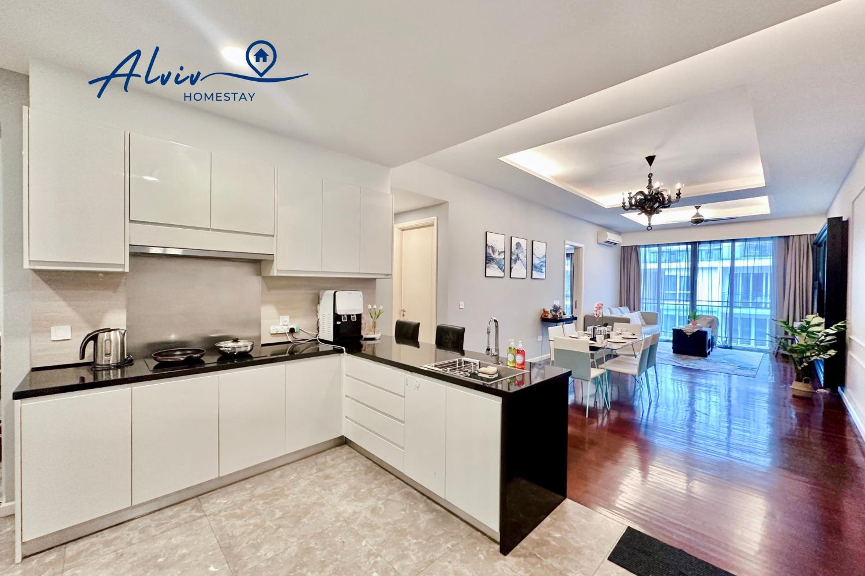 Three-Bedroom Apartment - Photo 9