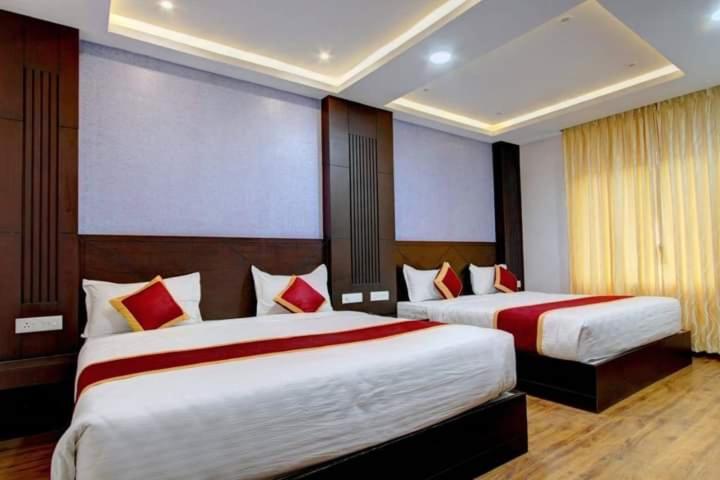 Deluxe Double Room (1 Adult + 1 Child)