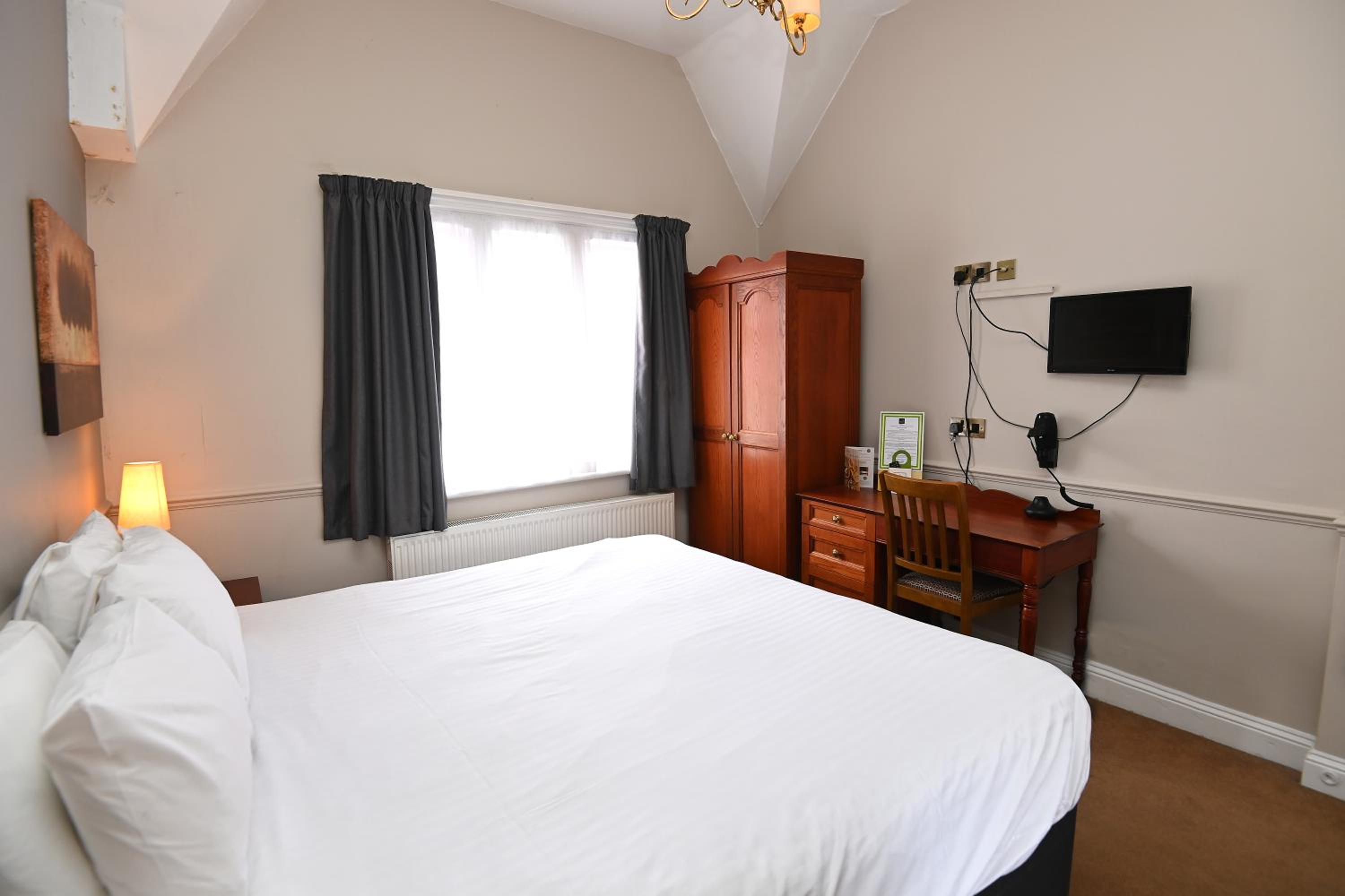 Standard Double Room photo 2
