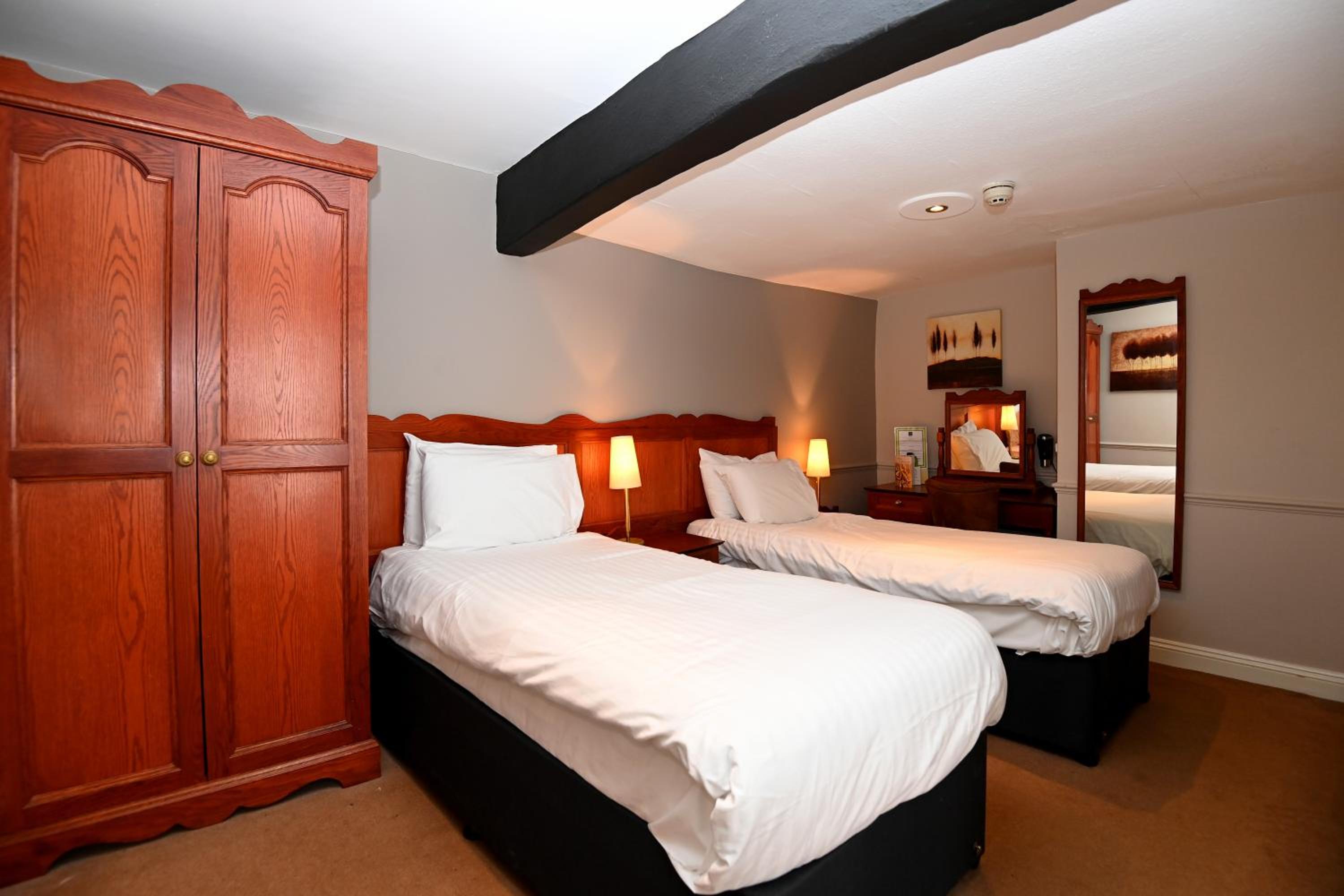 Standard Twin Room photo 2