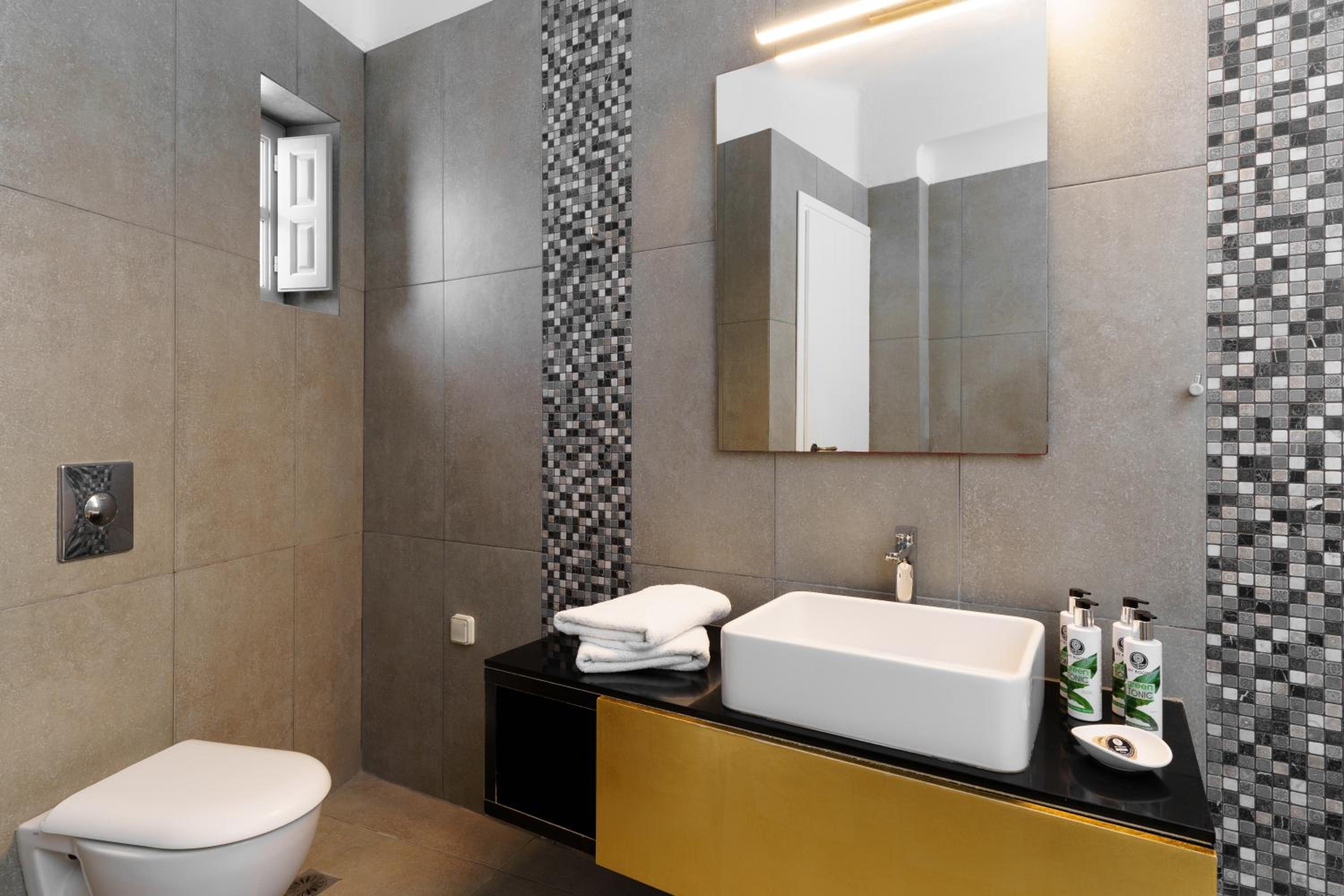 Two Bedroom Villa with Private Pool - Photo 8