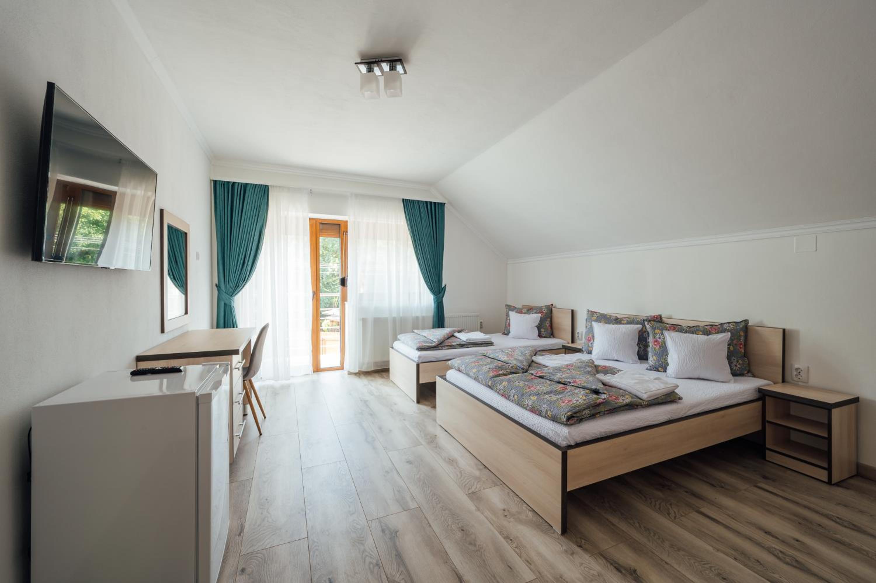 Triple Room with Balcony photo 1