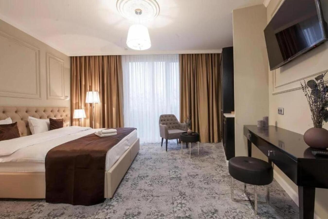 Superior King Room photo 2