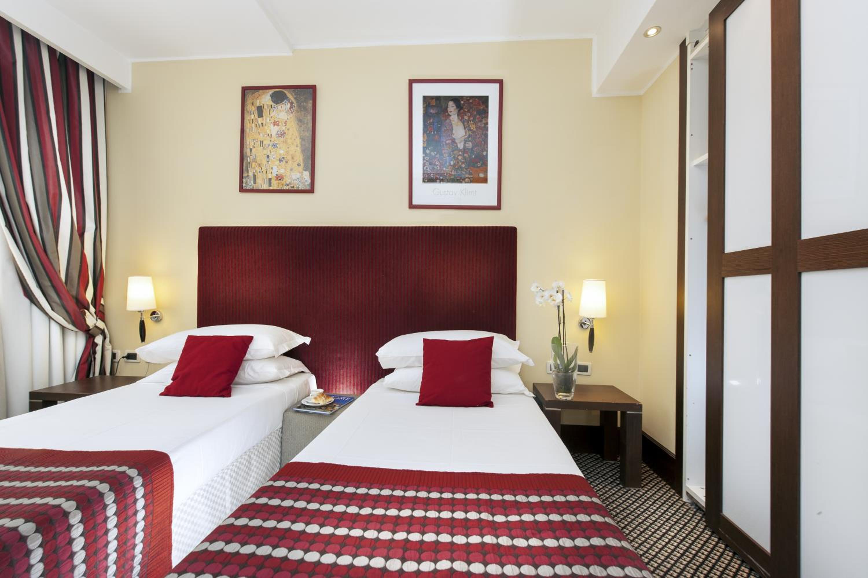 Two Connecting Double Rooms photo 3