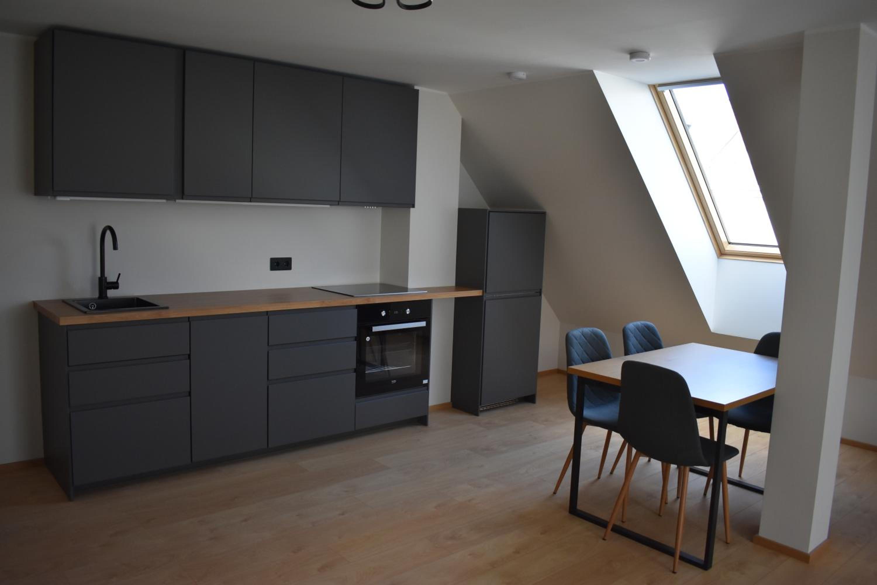 Deluxe Apartment photo 2
