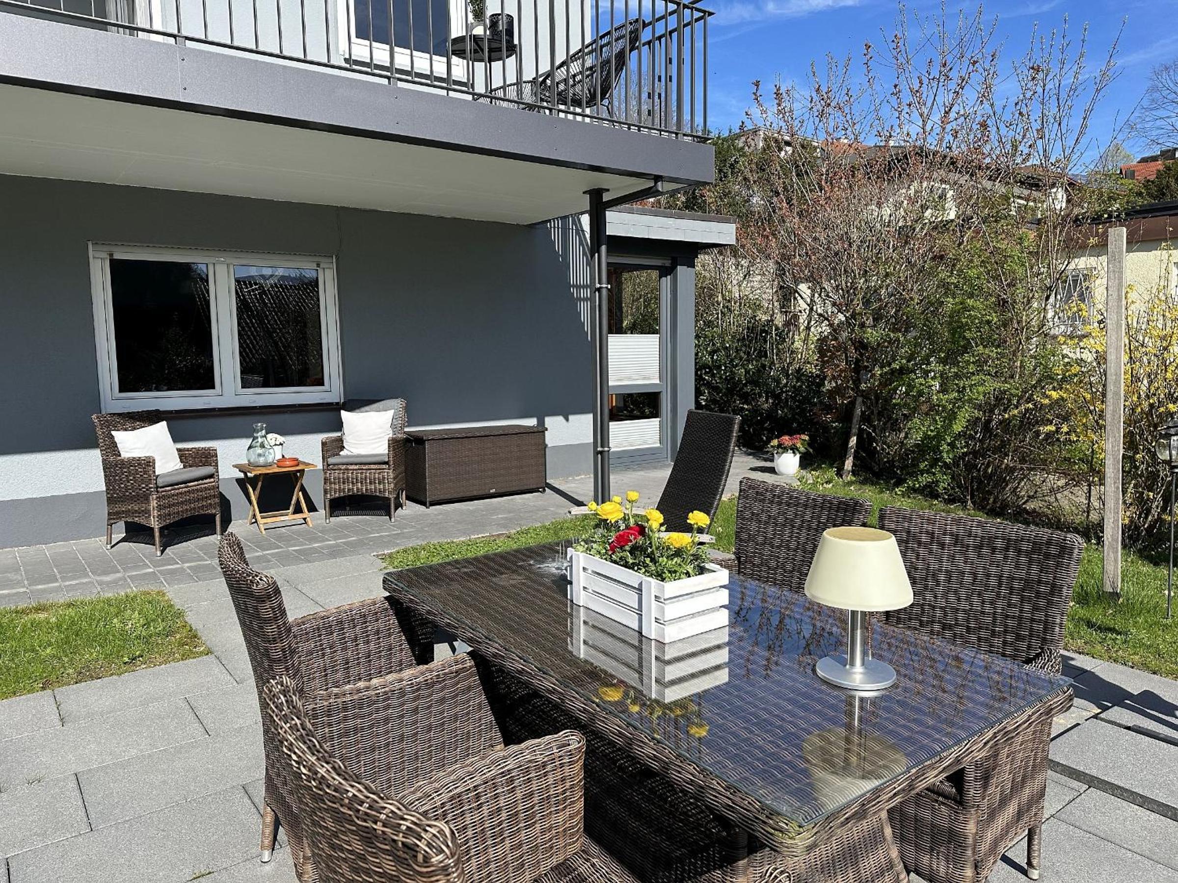 One-Bedroom Apartment with Garden View photo 2