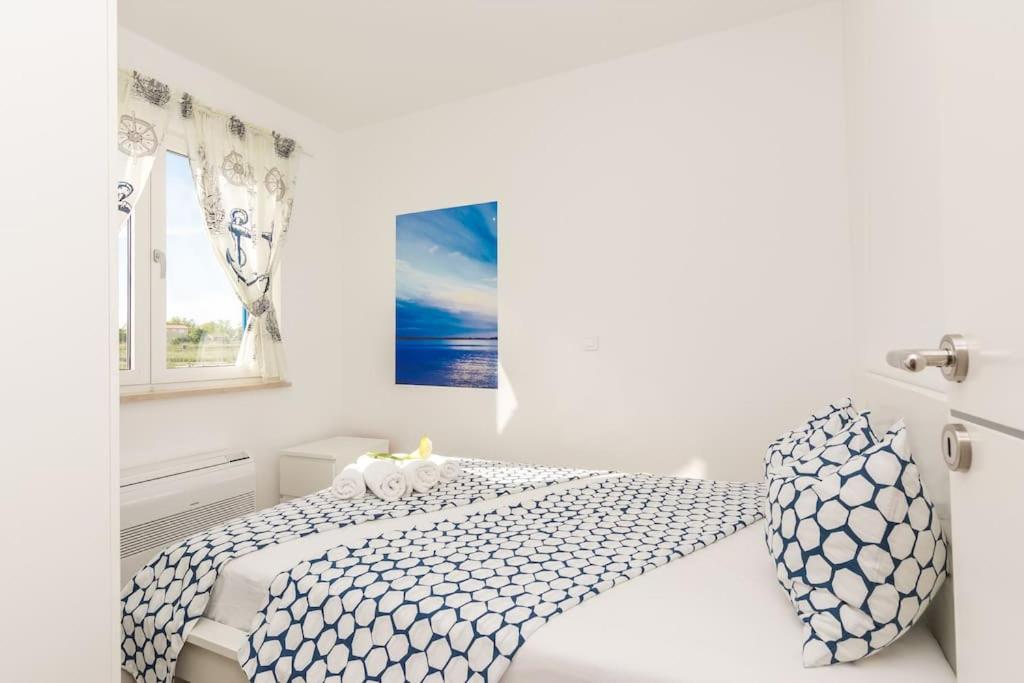 Four-Bedroom Deluxe Home - Oceanfront photo 1